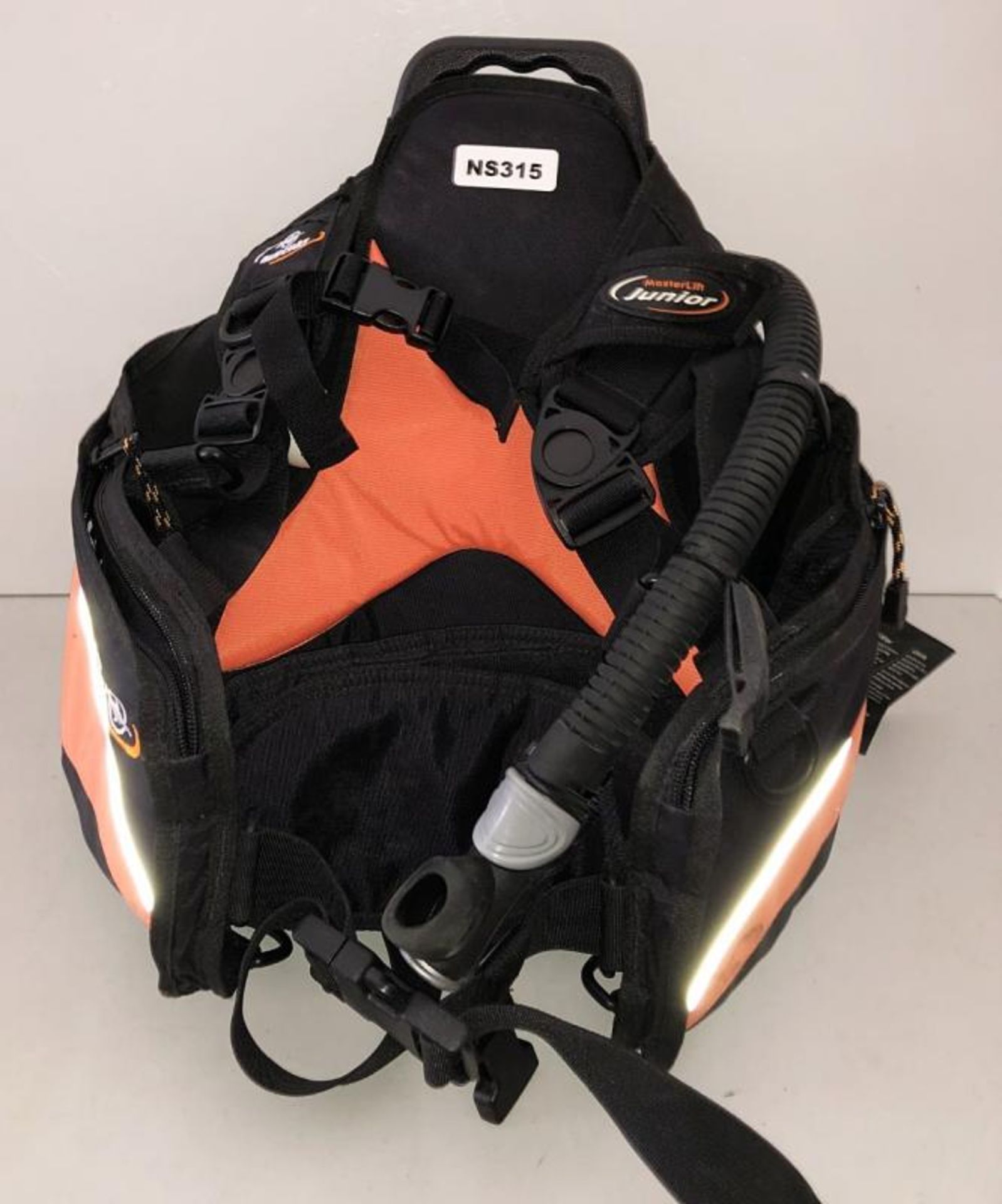 Used Junior Scuba Equipment Set - Ref: NS291, NS292, NS315, NS348 - CL349 - Altrincham WA14 - Image 7 of 13