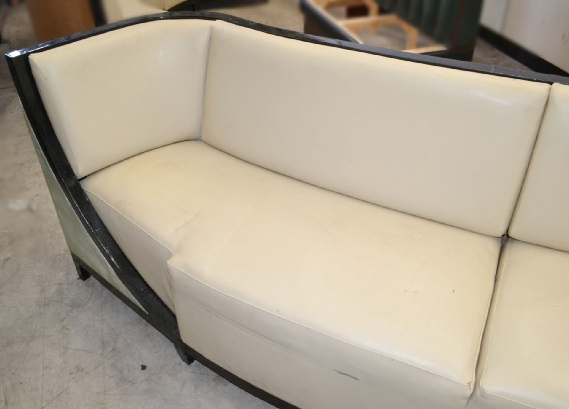 5 x Assorted Sections Of Curved Commercial Seating Upholstered In A Cream Faux Leather - Image 8 of 23