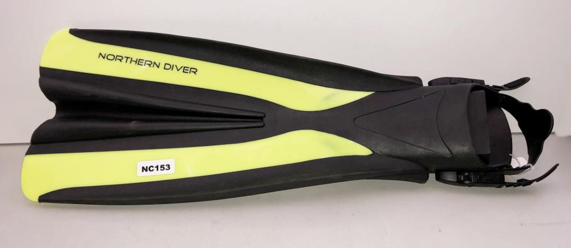 A Pair Of New NorthernDiver Power Fins - Ref: NC153, NC154 - CL349 - Location: Altrincham WA14 - Image 5 of 9