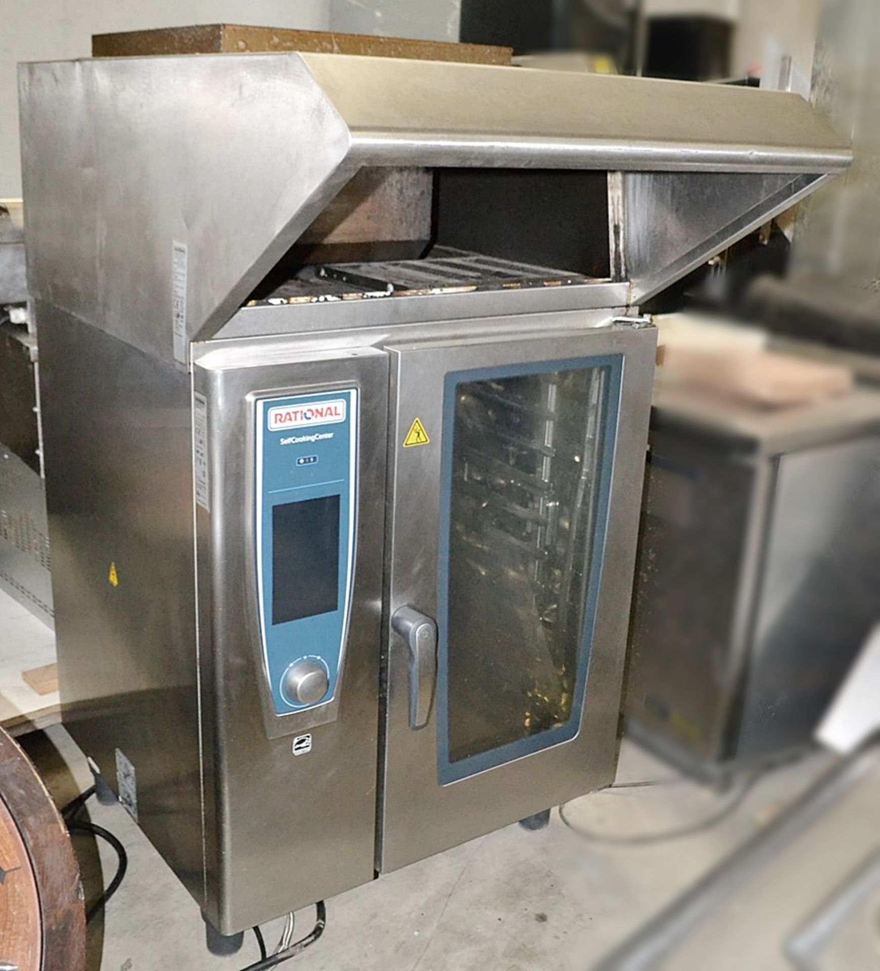 1 x Rational SCC101 Electric 10-Grid Commercial Combi Oven With An UltraVent Condensation Hood