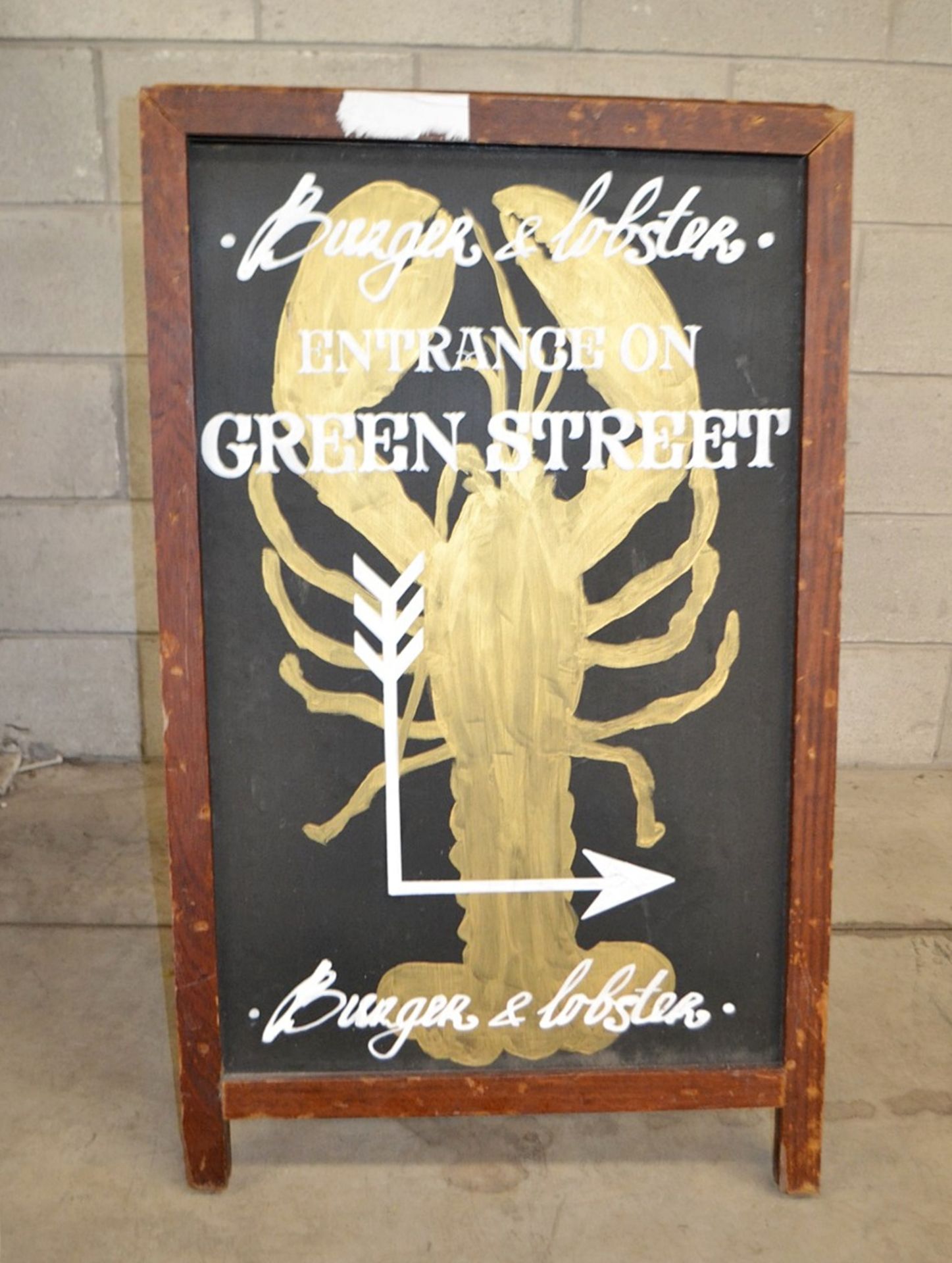 1 x Freestanding A-Frame Chalkboard Featuring Great Hand-drawn Illustrations - Ref941 - Image 3 of 3