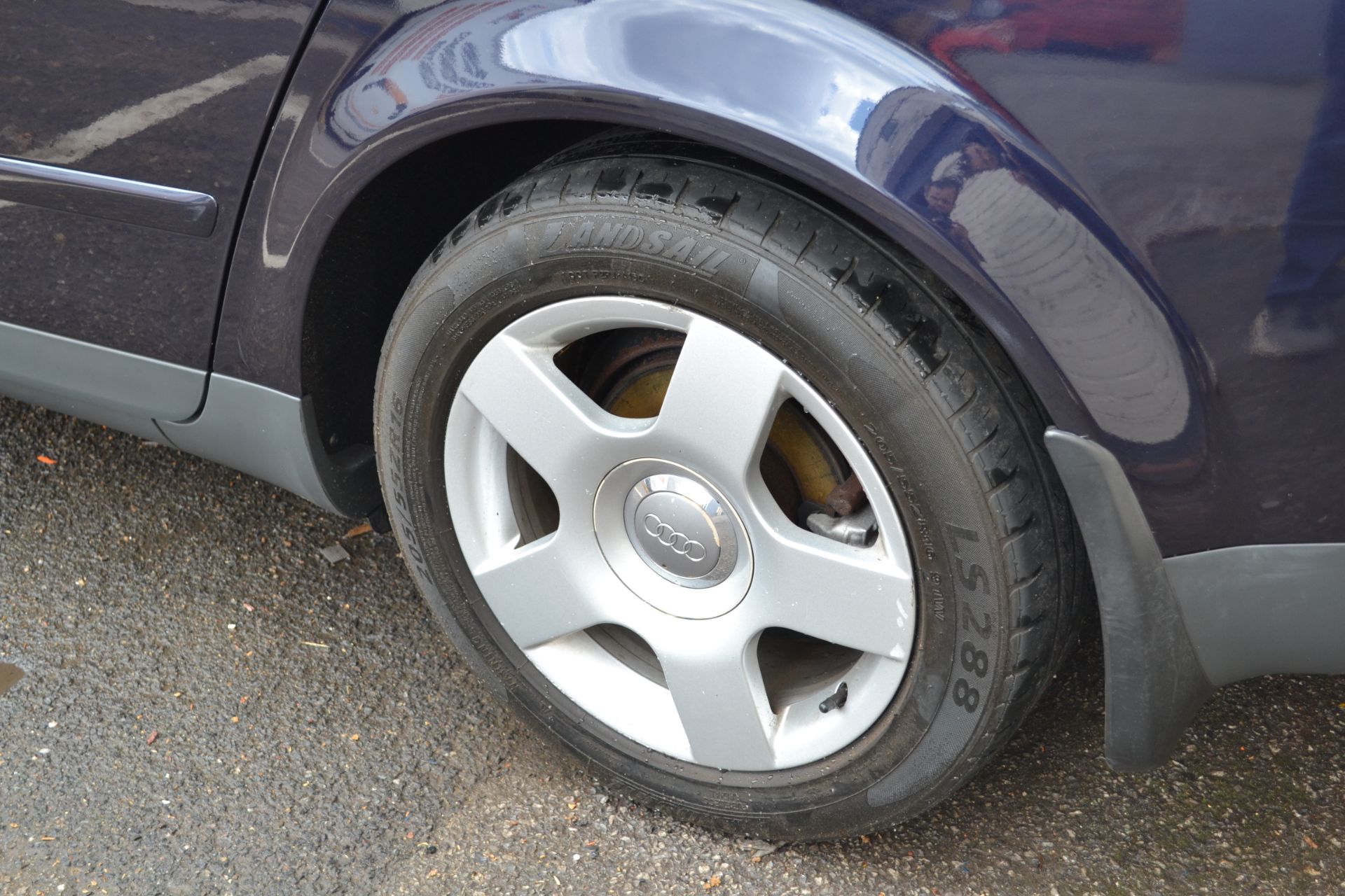 2001 Audi A4 SE Auto in Dark Blue 2.4L Petrol (Non Runner) - CL011 - Location: Altrincham WA14 - Bild 10 aus 13