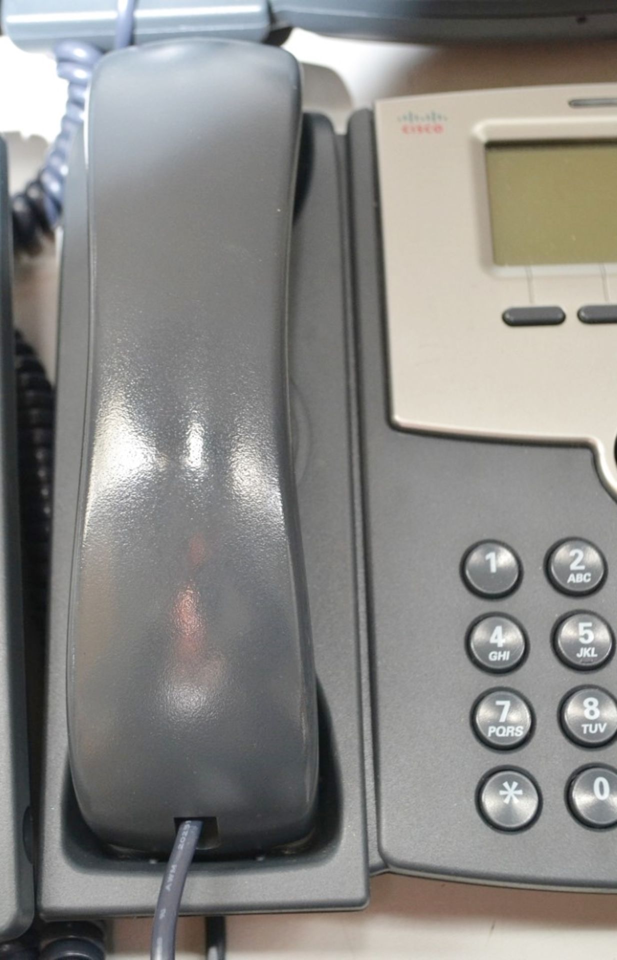 8 x Cisco Desk Phones - Ref: LD361 - CL409 - Location: Altrincham WA14 - Bild 3 aus 6