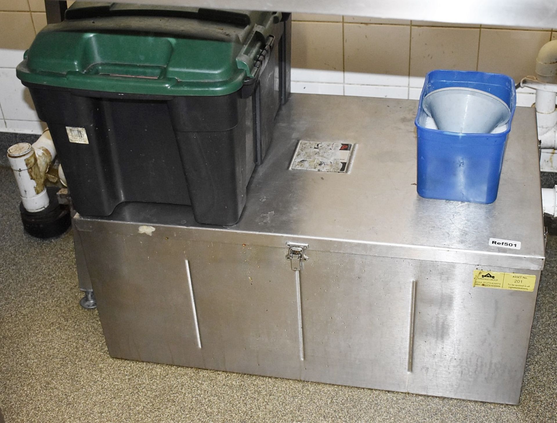 1 x Commercial Kitchen Grease Trap For Passthrough Dishwashers