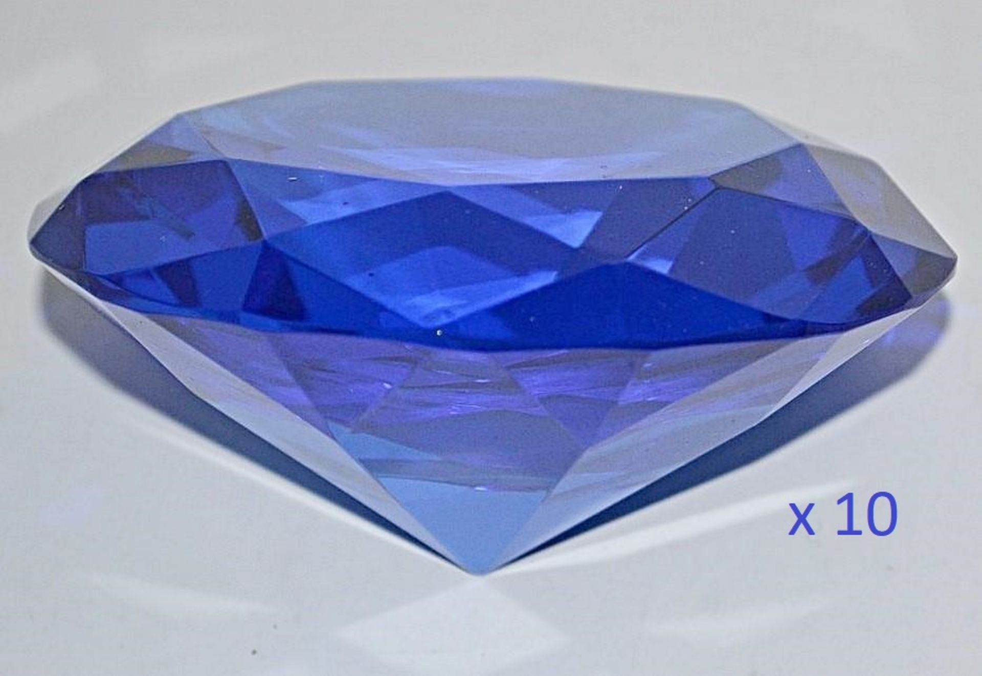 5 x ICE London Diamond Shaped Crystal Paperweights - Colour: Blue - 100mm In Diameter - New & Boxed