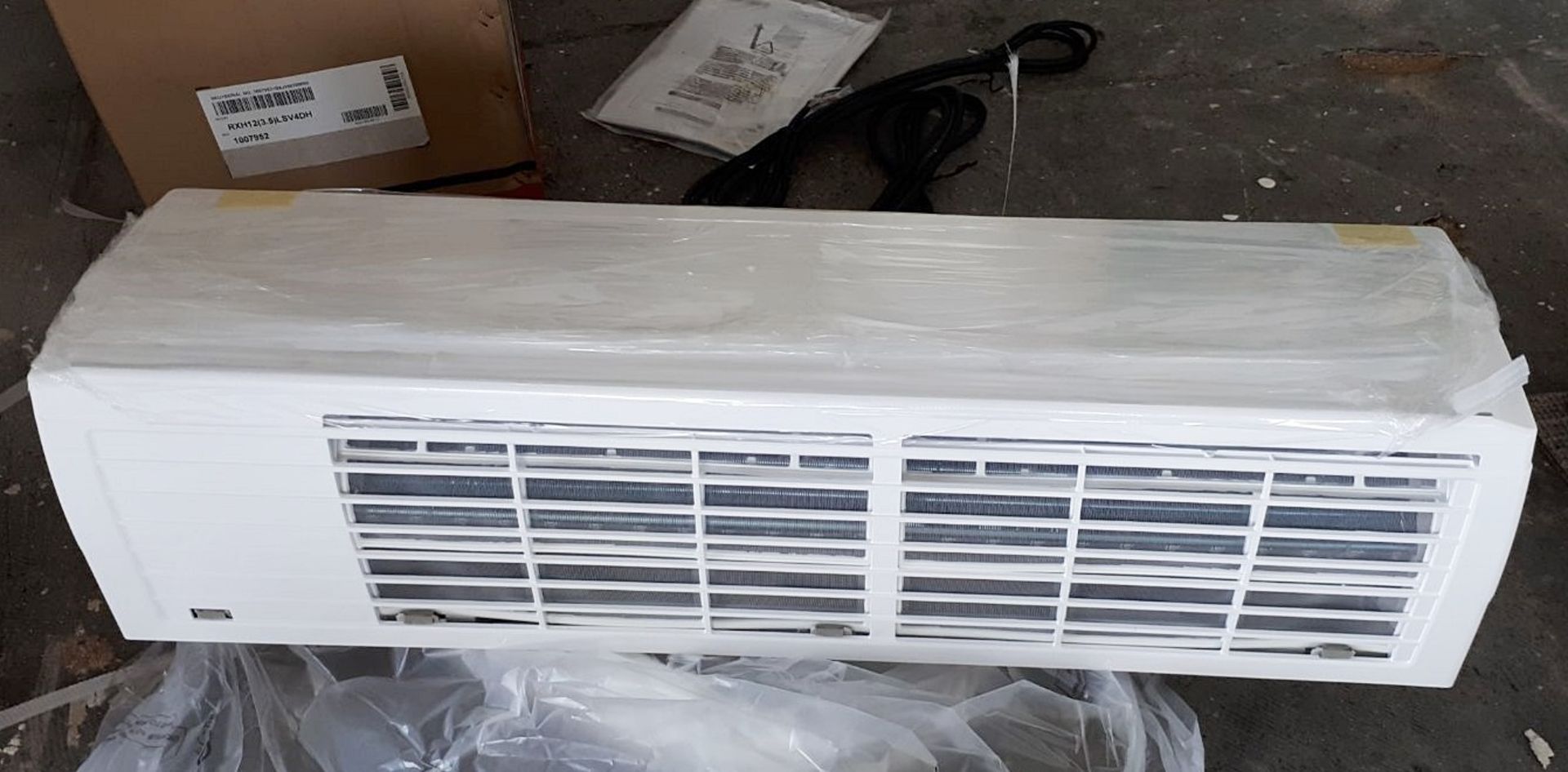 10 x Nortex 'Reznor' Air Conditioning 3.5kw Mini Split Systems - Model RHH12 - Brand New Boxed Stock - Image 9 of 9