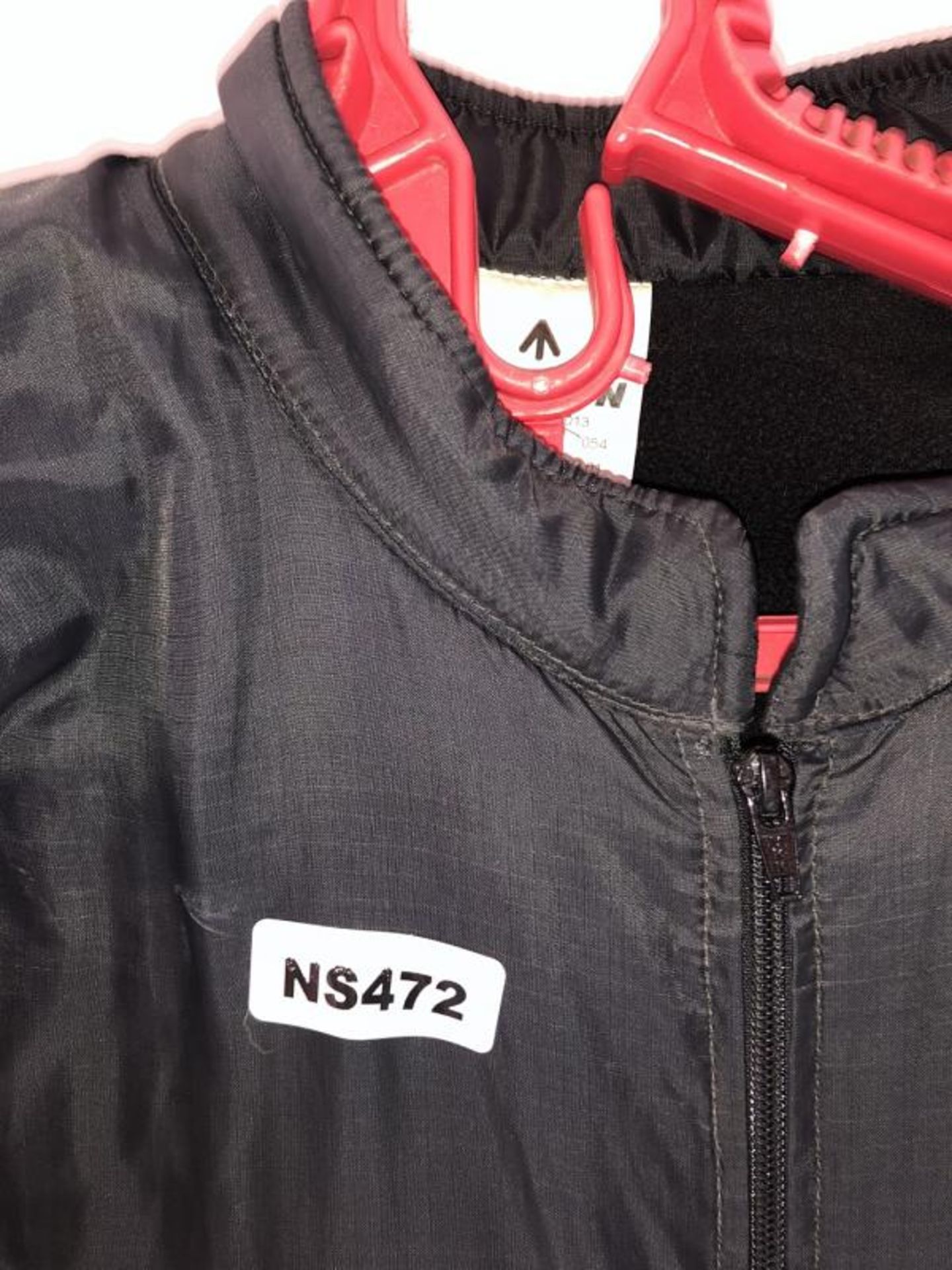 1 x Adults Small Black Typhoon Wetsuit - Ref: NS472 - CL349 - Location: Altrincham WA14 - Image 5 of 5