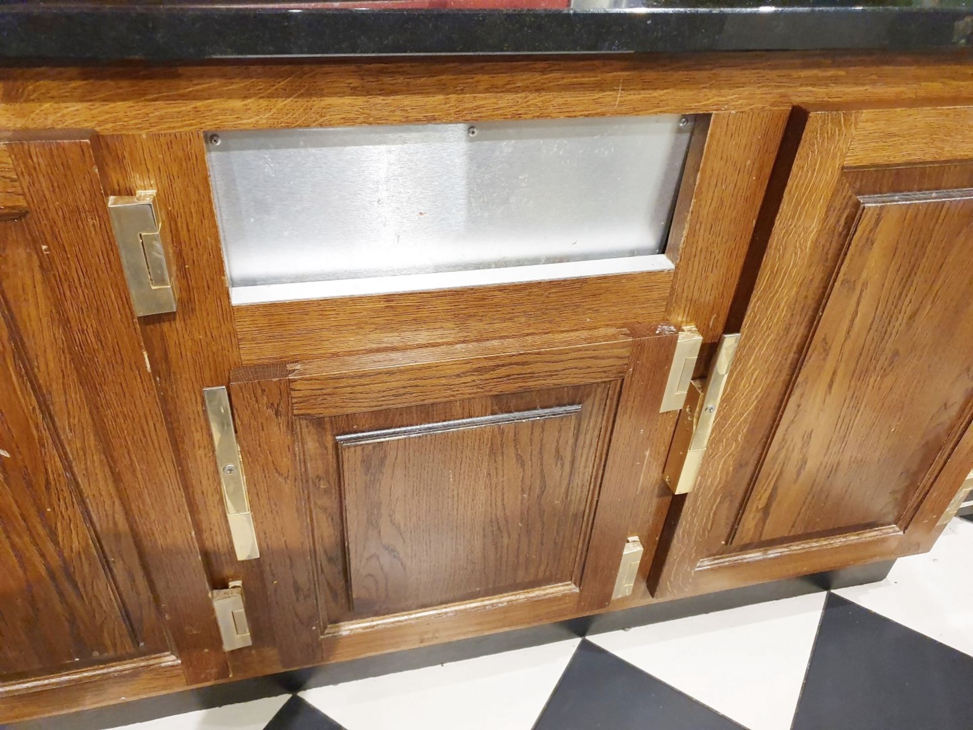 1 x Preparation Counter Unit With Oak Doors and Brass Hardware, Black Granite Work Surfaces and Hand - Image 4 of 9