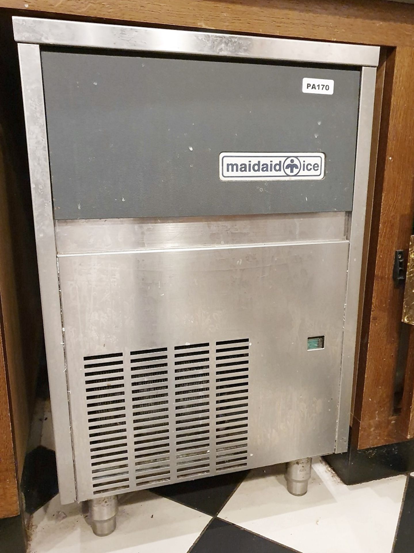 1 x Maidaid Undercounter Ice Machine With Stainless Steel Exterior - 240v - Ref PA170 - CL463 -