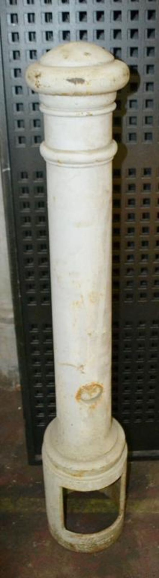 11 x Cast Iron Bollards in White, Black and Matt Bronze - CL464 - Location: Liverpool L19 - Image 6 of 15