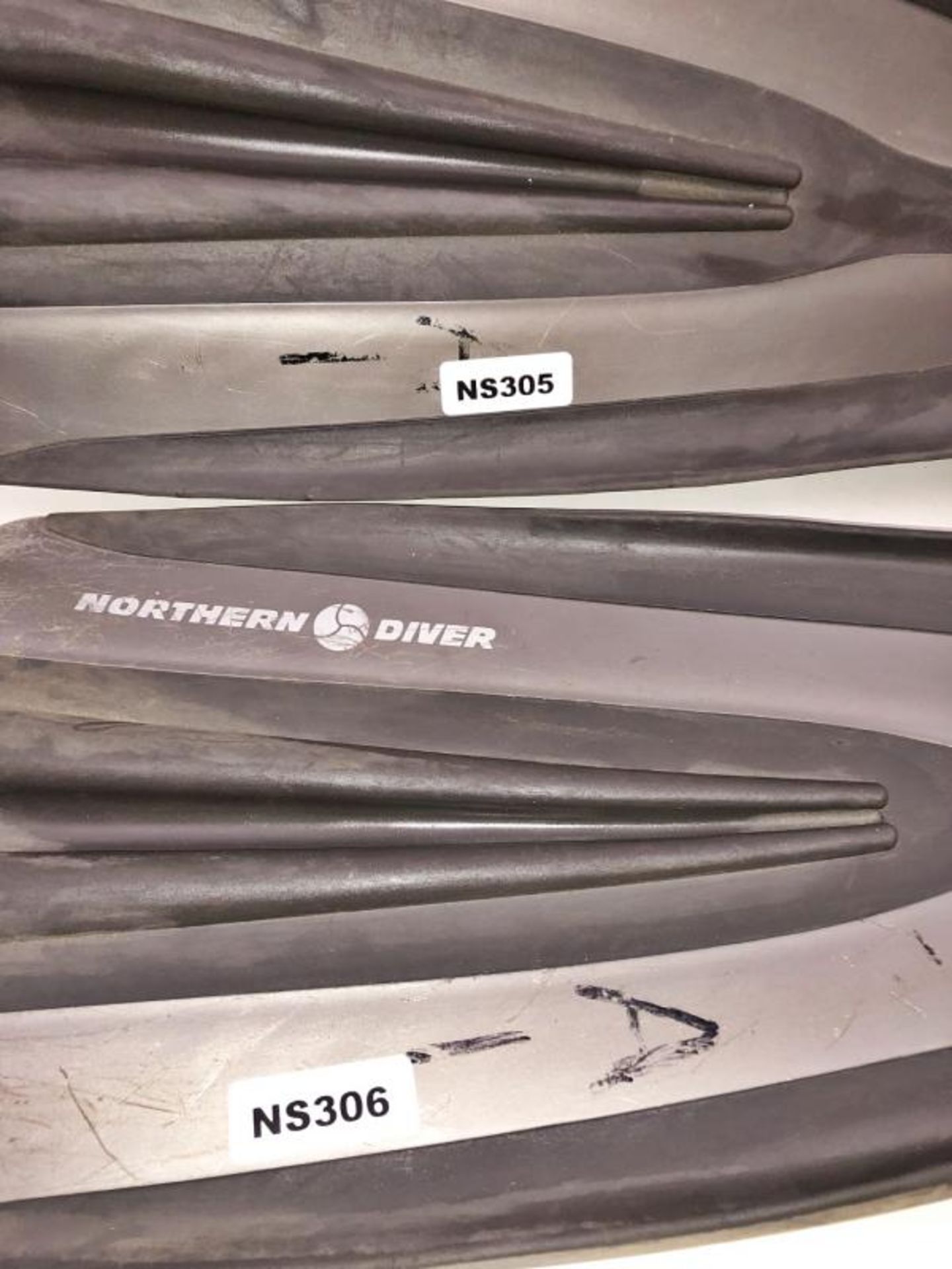 5 x Pairs Of Various Diving Fins - Ref: NS305, NS306, NS307, NS308, NS309, NS310, NS311, NS312, NS31 - Image 9 of 15