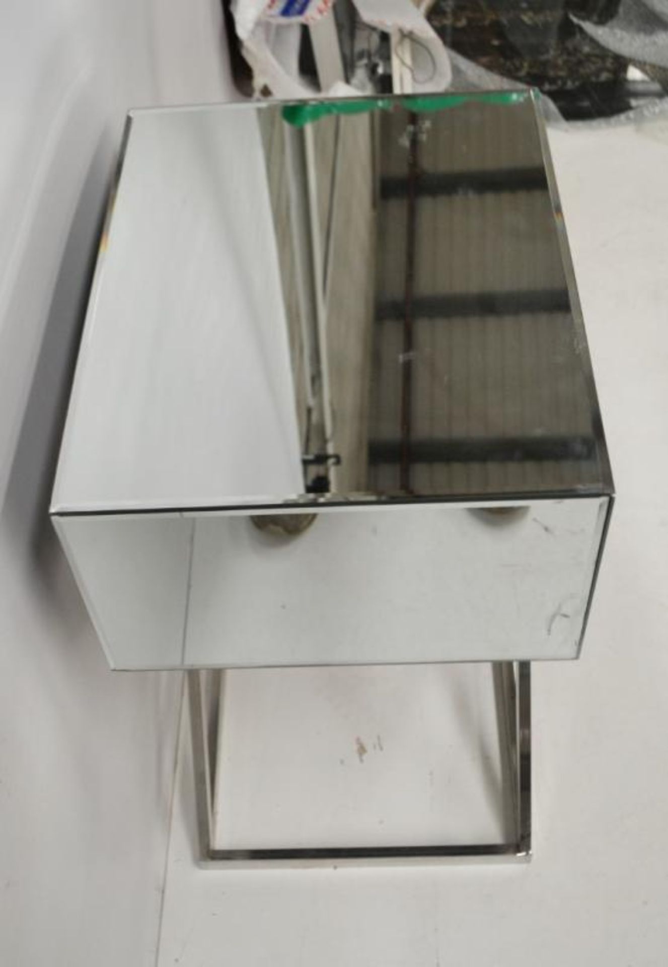 2 x Mirrored Glass Side Tables - Ref: BLT377 - CL380 - NO VAT - Location: Altrincham WA14 - Image 14 of 15