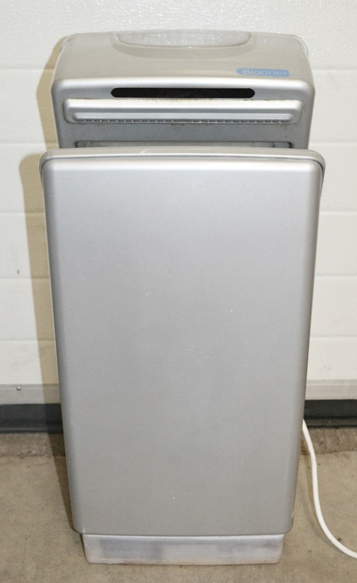 1 x BIODRIER Business Automatic Hand Dryer In Silver - Model: BB70S - Used - Image 7 of 9