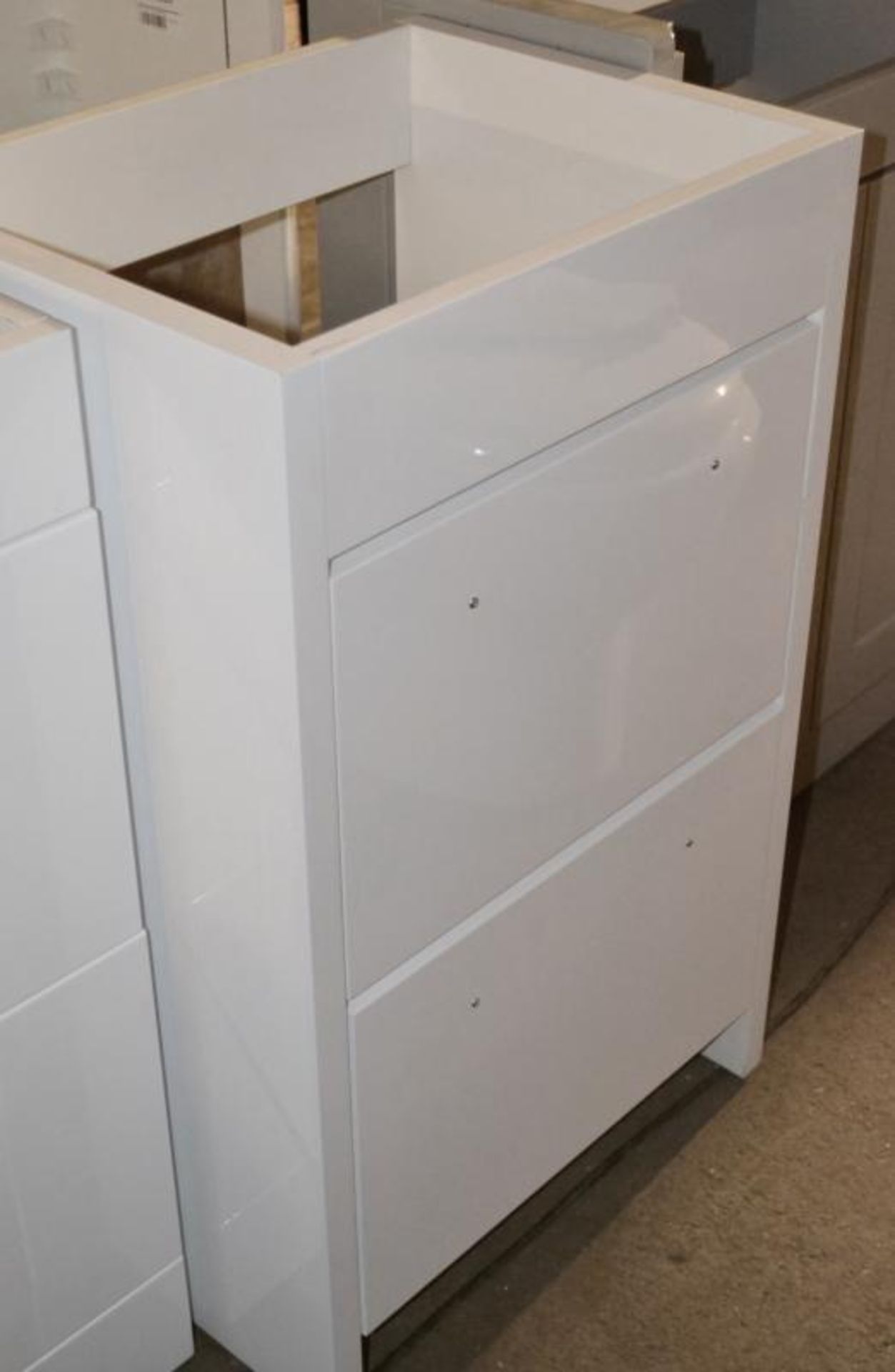 1 x Freestanding 2-Drawer Vanity Basin Unit In A Gloss White Finish - New / Unused Stock - Dimension