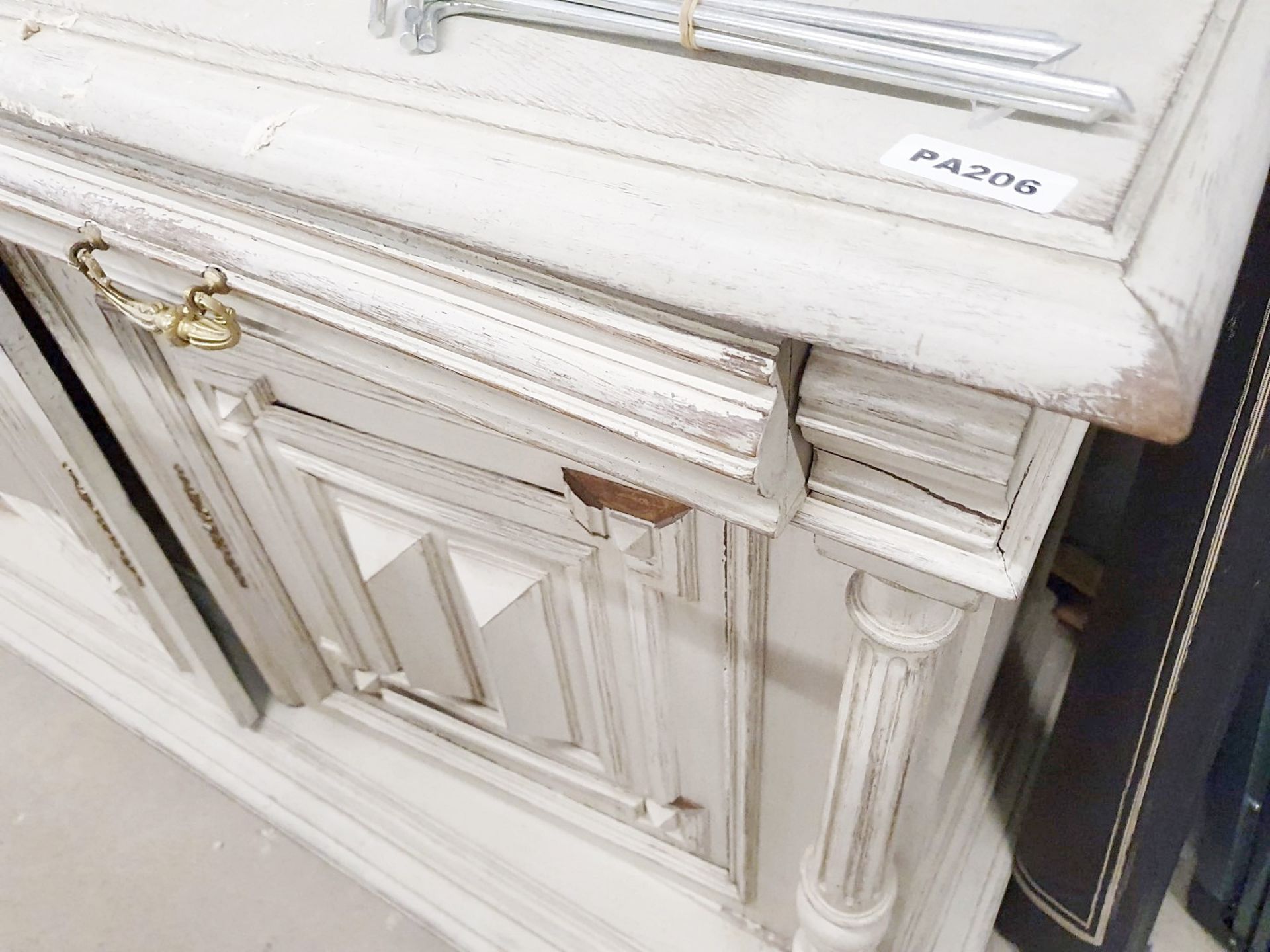1 x Shabby Chic Dresser in Distressed White - H102/205 x W147 x D66 cms - Ref PA206 - CL463 - - Image 3 of 9