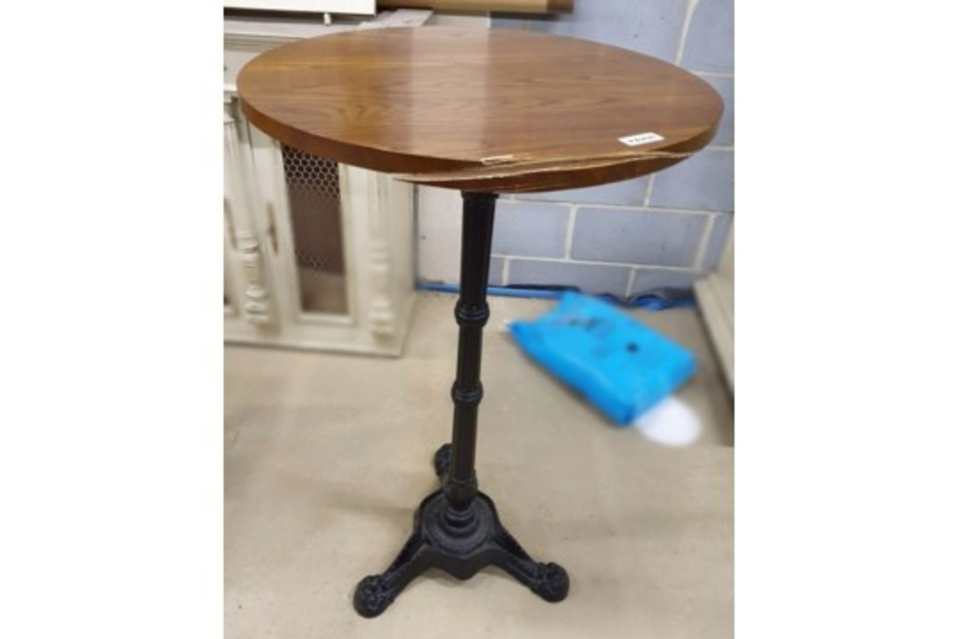 5 x Poser Bar Tables With Ornate Cast Iron Bases and Round Wooden Tabletops - H109 x W65 cms - Ref - Image 8 of 8