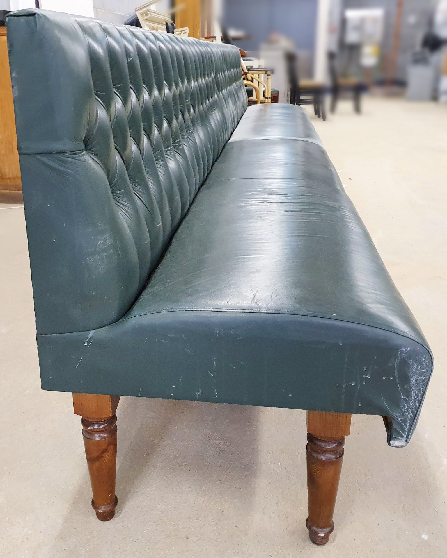 1 x Restaurant Seating Bench Upholstery in Green With Studded Back and Oak Turned Legs - H91 - Image 2 of 10