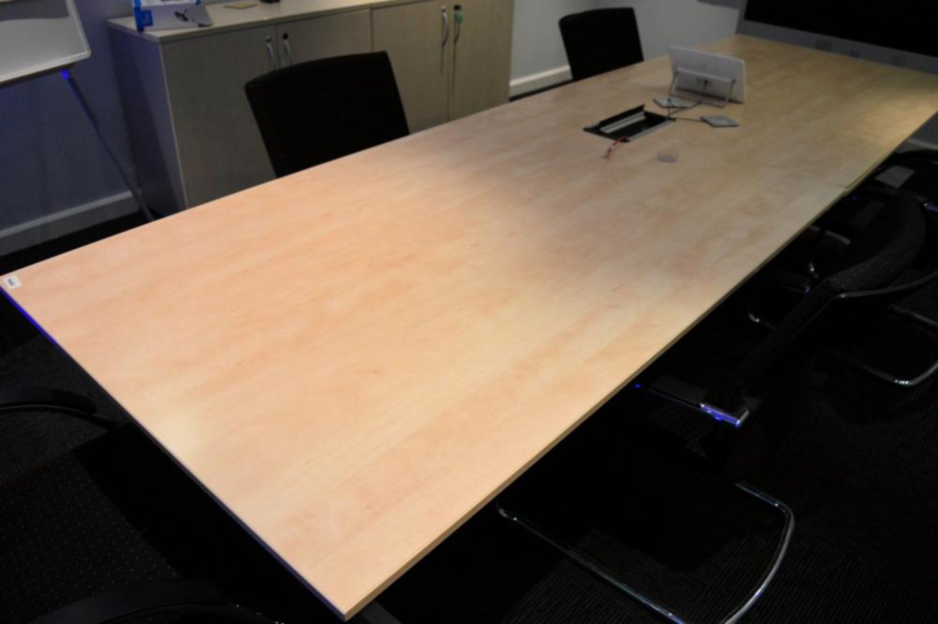 1 X CONTEMPORARY BOARDROOM OFFICE MEETING TABLE - BIRCH FINISH - H73 X W320 X D100 CMS - REF H480 - Image 2 of 3