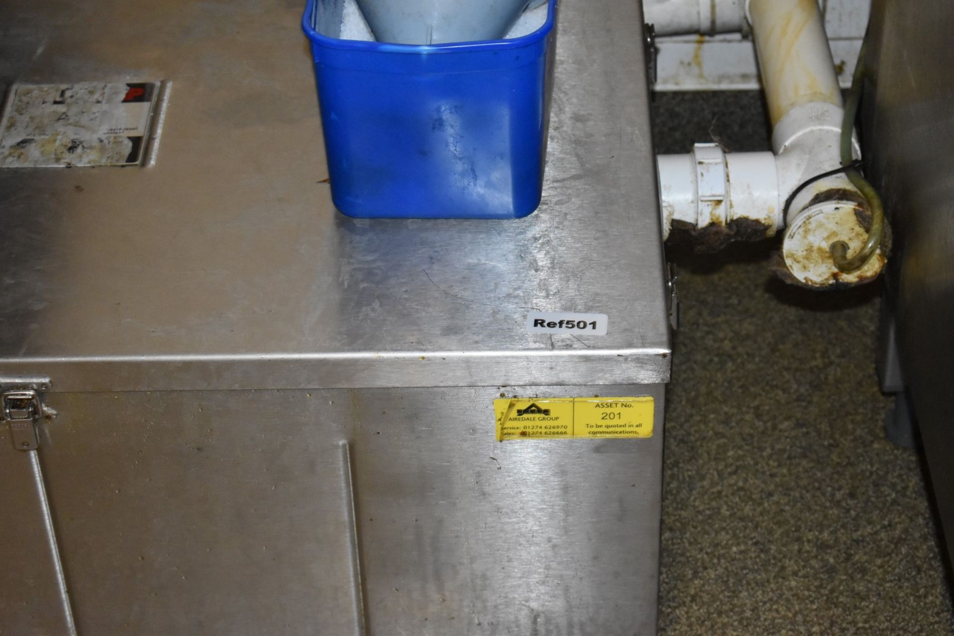 1 x Commercial Kitchen Grease Trap For Passthrough Dishwashers - Image 2 of 4