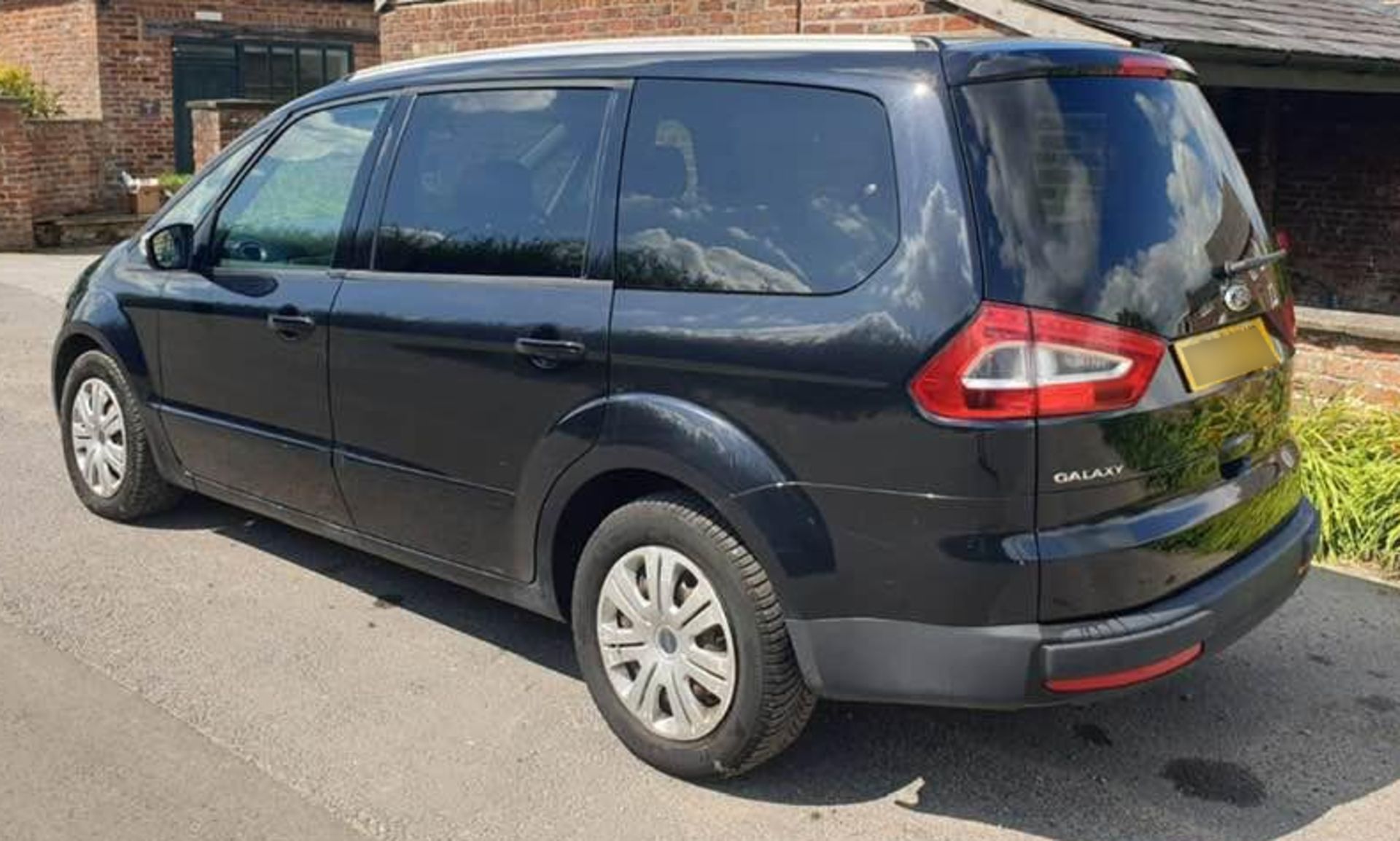 1 x 2014 Ford Galaxy 7-Seater Diesel MPV - Automatic - Black - 126000 Miles - CL331 - Location: - Image 8 of 9