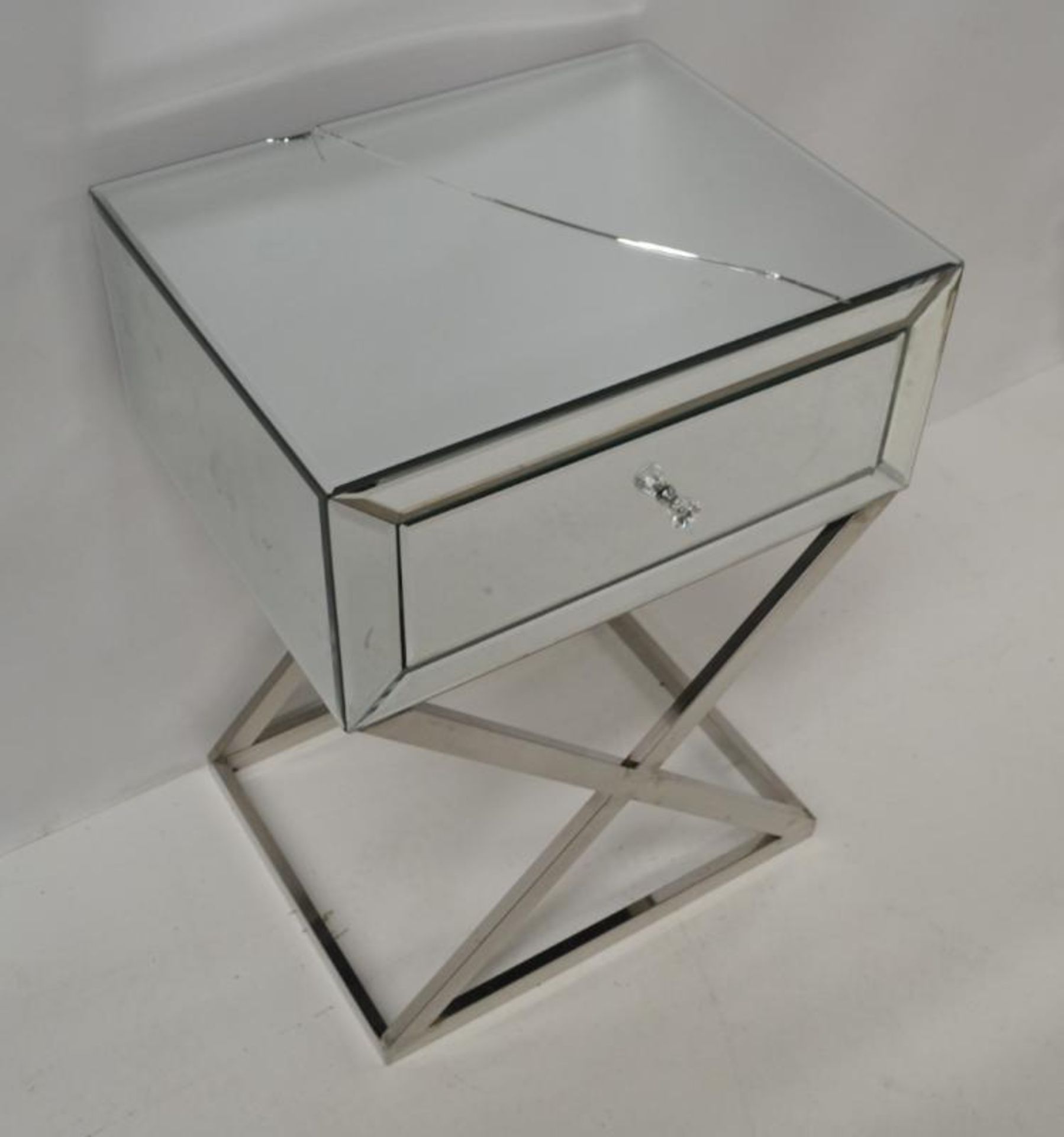 2 x Mirrored Glass Side Tables - Ref: BLT377 - CL380 - NO VAT - Location: Altrincham WA14 - Image 15 of 15