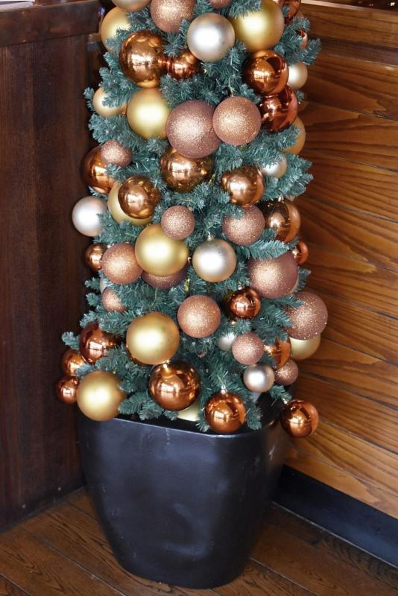1 x Christmas Tree - Approx 6ft Tall With Decorations - CL461 - Location: London W3Please note - Image 2 of 4