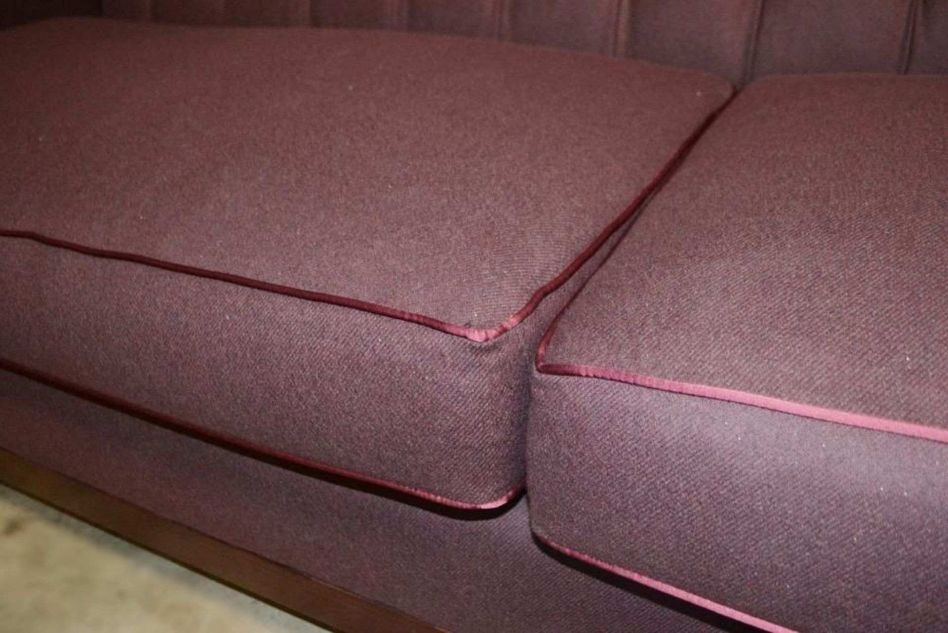 1 x Artistic Upholstery Ltd 'Tiverton' 3-Seater Luxury Handcrafted Sofa In Purple - British Made - 2 - Image 5 of 7