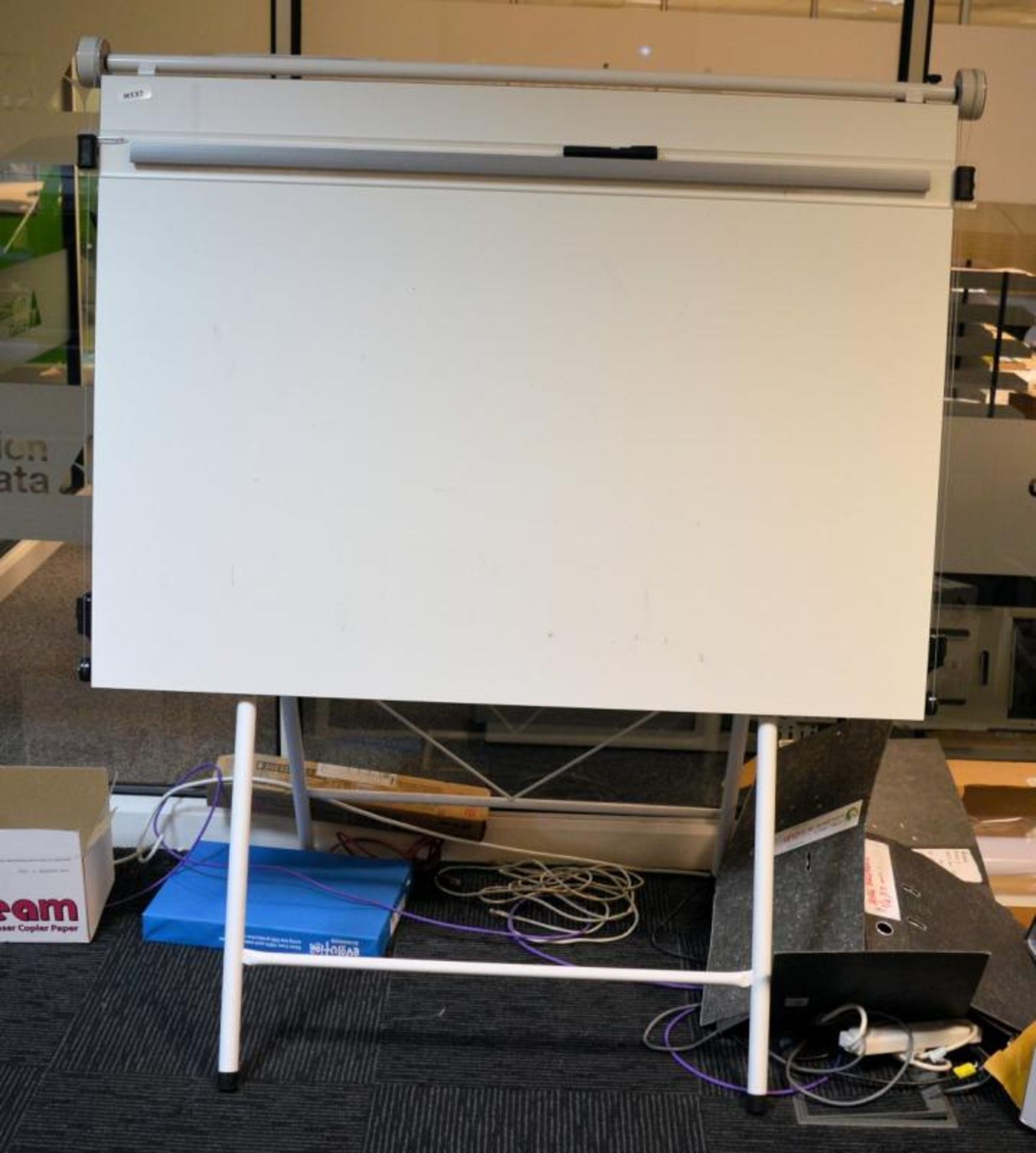 1 X BLUNDELL HARLING DRAWING BOARD - H137 - CL011 - LOCATION: Altrincham WA14 - Image 2 of 4