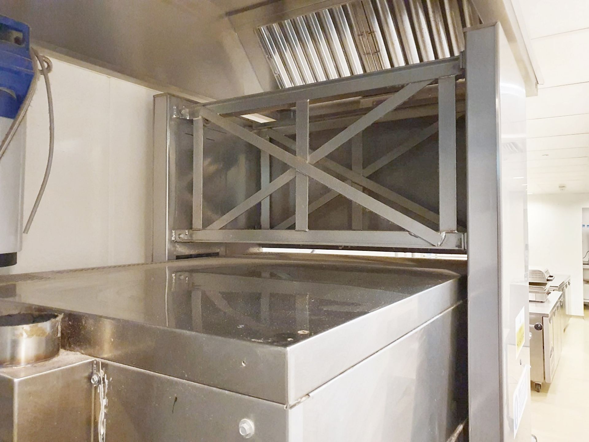 1 x Instoreoven Miwe Condo Heated Deck Bakery Oven With Four Chambers, Drop Down Prep Conveyor and - Image 14 of 35