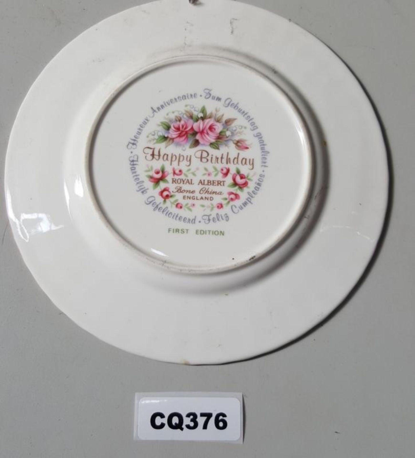 1 x ROYAL ALBERT HAPPY BIRTHDAY FIRST EDITION PLATE - PINK ROSE DESIGN - Ref CQ376 E - Dimensions:D - Image 2 of 2