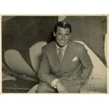 GRANT CARY: (1904-1986) English Actor, Academy Award winner. Vintage signed and inscribed 9.5 x 7.