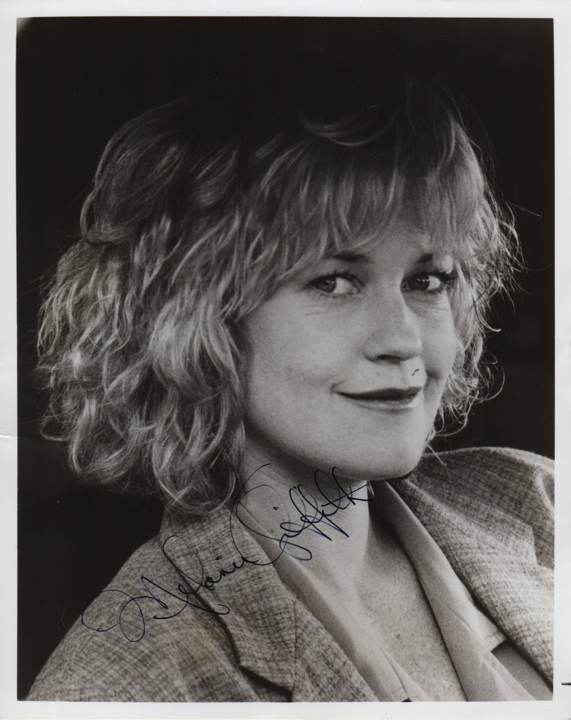 ACADEMY AWARDS: Selection of signed 8 x 10 photographs and very slightly smaller by various female - Image 2 of 13