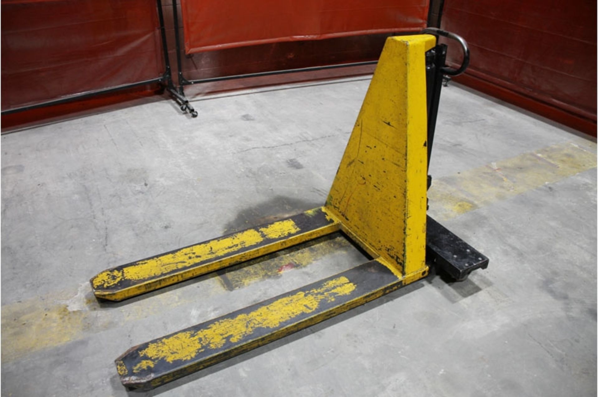 Lift Rite 5500 lb. Capacity Pallet Jack - Image 3 of 5