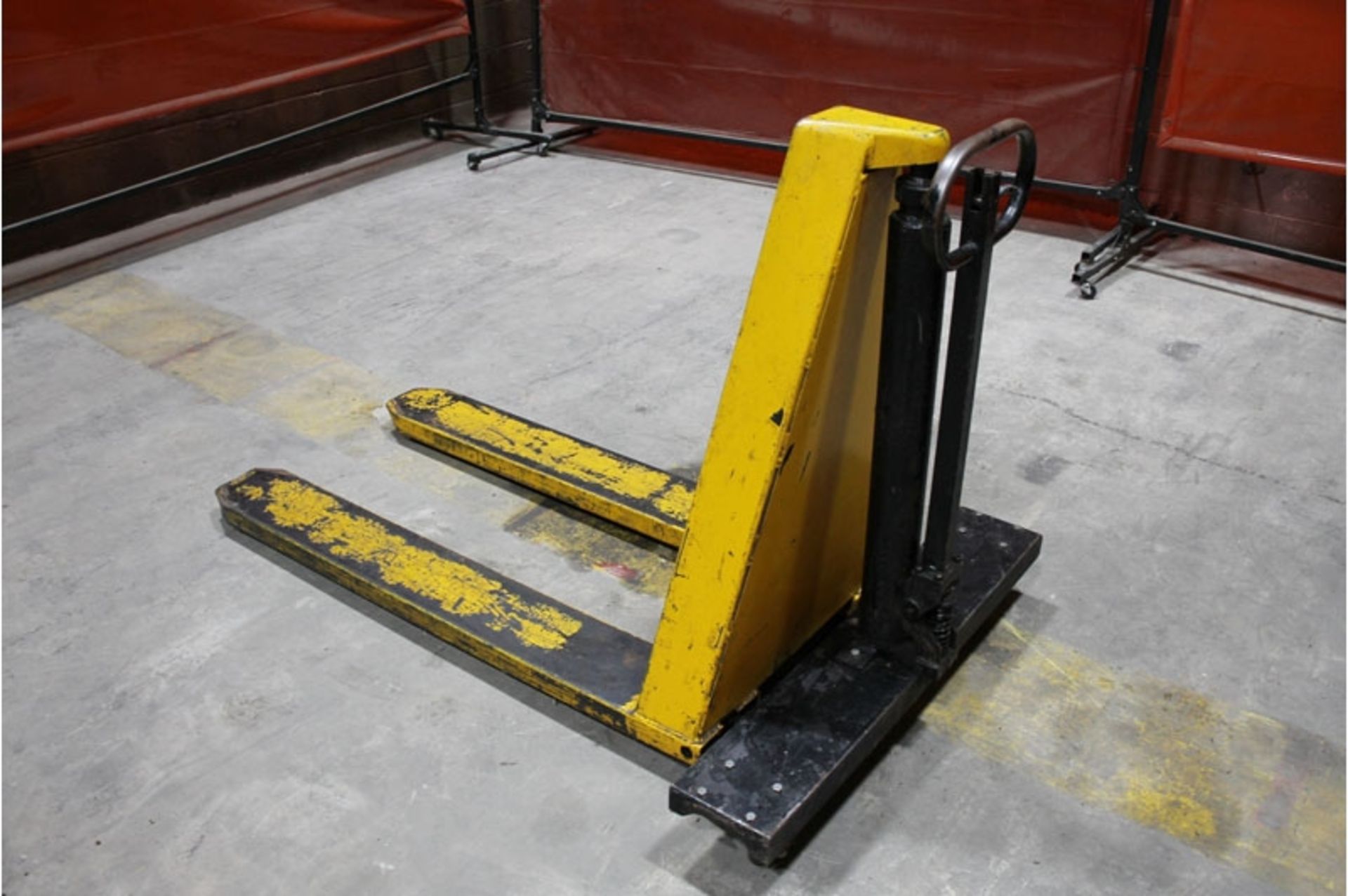 Lift Rite 5500 lb. Capacity Pallet Jack - Image 2 of 5