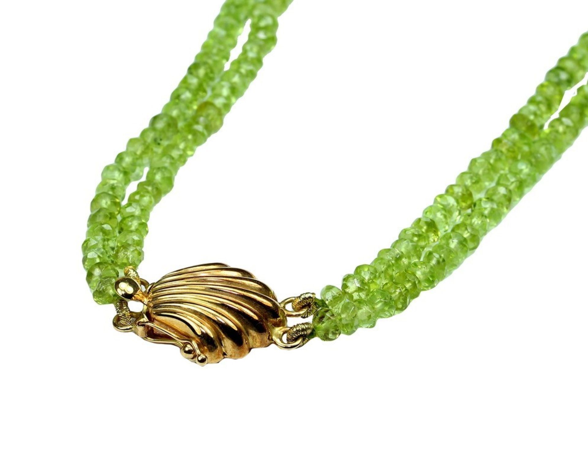 N. 274 (V.F. 859) COLLANA IN PERIDOTO A DUE FILI CON FERMAGLIO IN ORO GIALLO 18KT