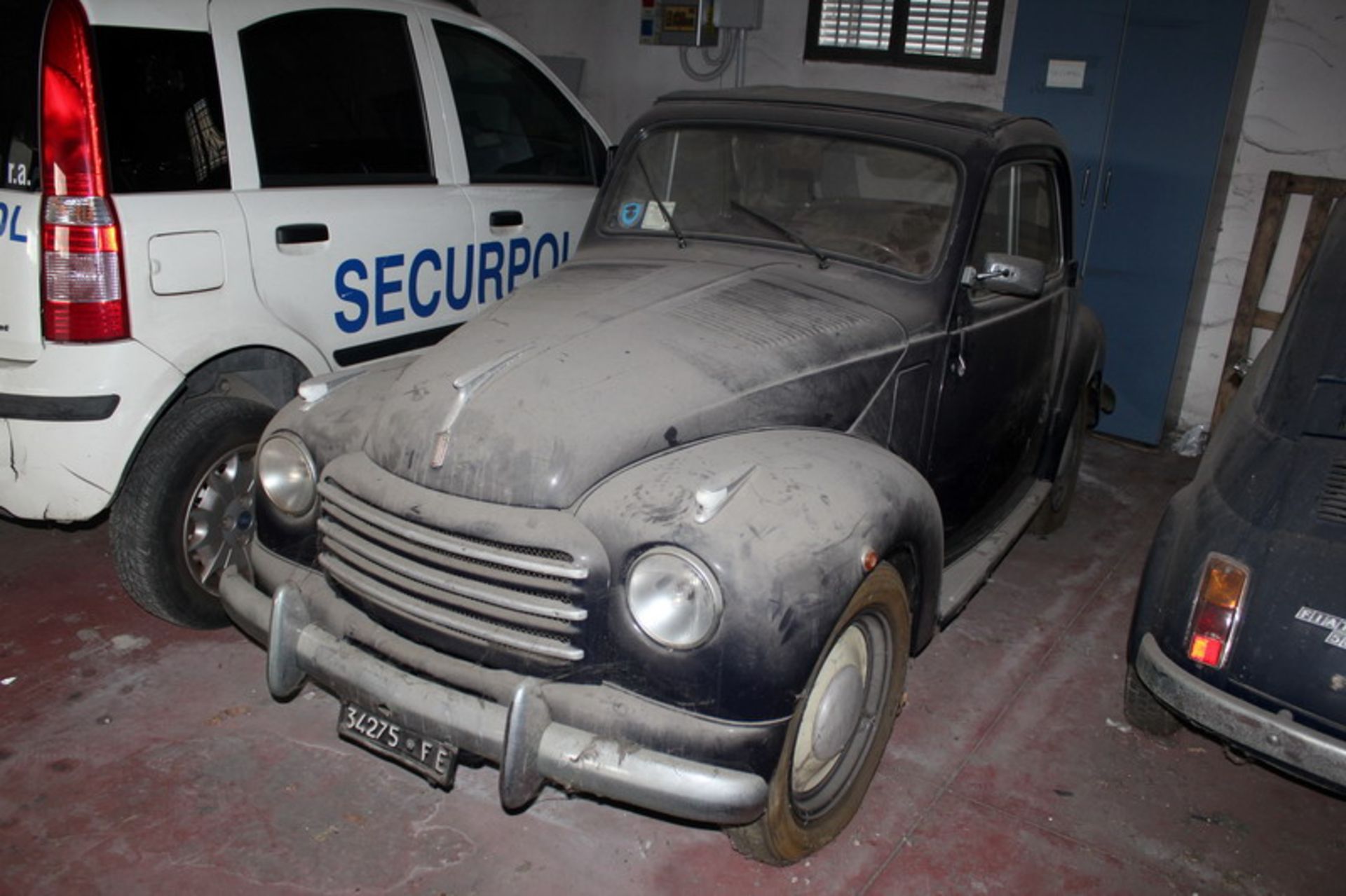 N. 64 (734 IVG FALLIMENTO) AUTOVETTURA FIAT 500 C TOPOLINO, ANNO 1953, BENZINA, TARGATA 34275FE (