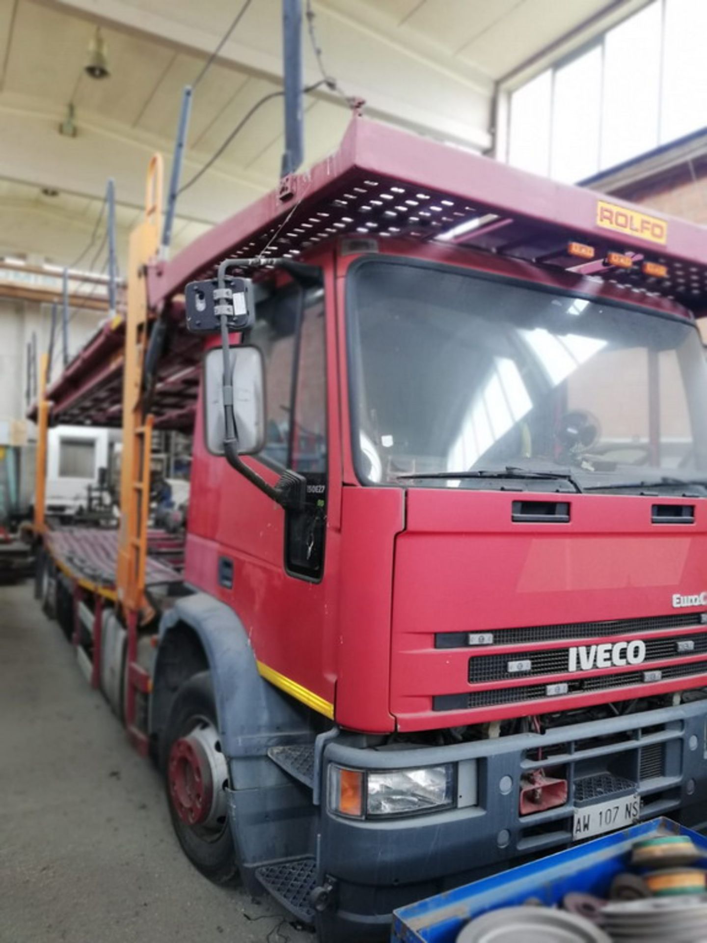 N. 4290 (V.F. 933) Bisarca Iveco 150E27/R 5-6 targata AWl07NS, anno 1998, con rimorchio targato