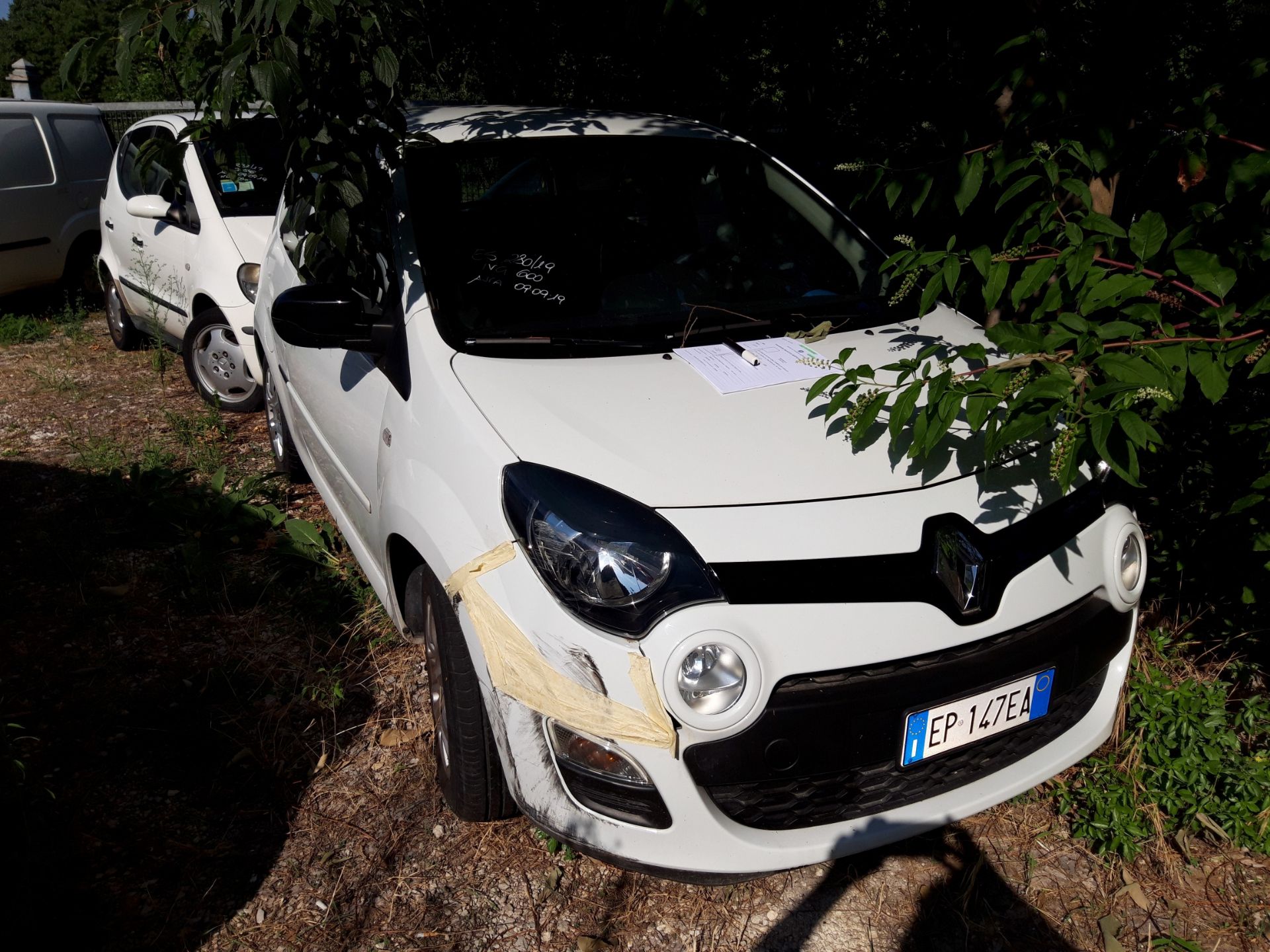 N. 1 (ES. N° 280/19 IVG N° 600 – AGENZIA DELLE ENTRATE E RISCOSSIONE) AUTOVETTURA RENAULT TWINGO TG.