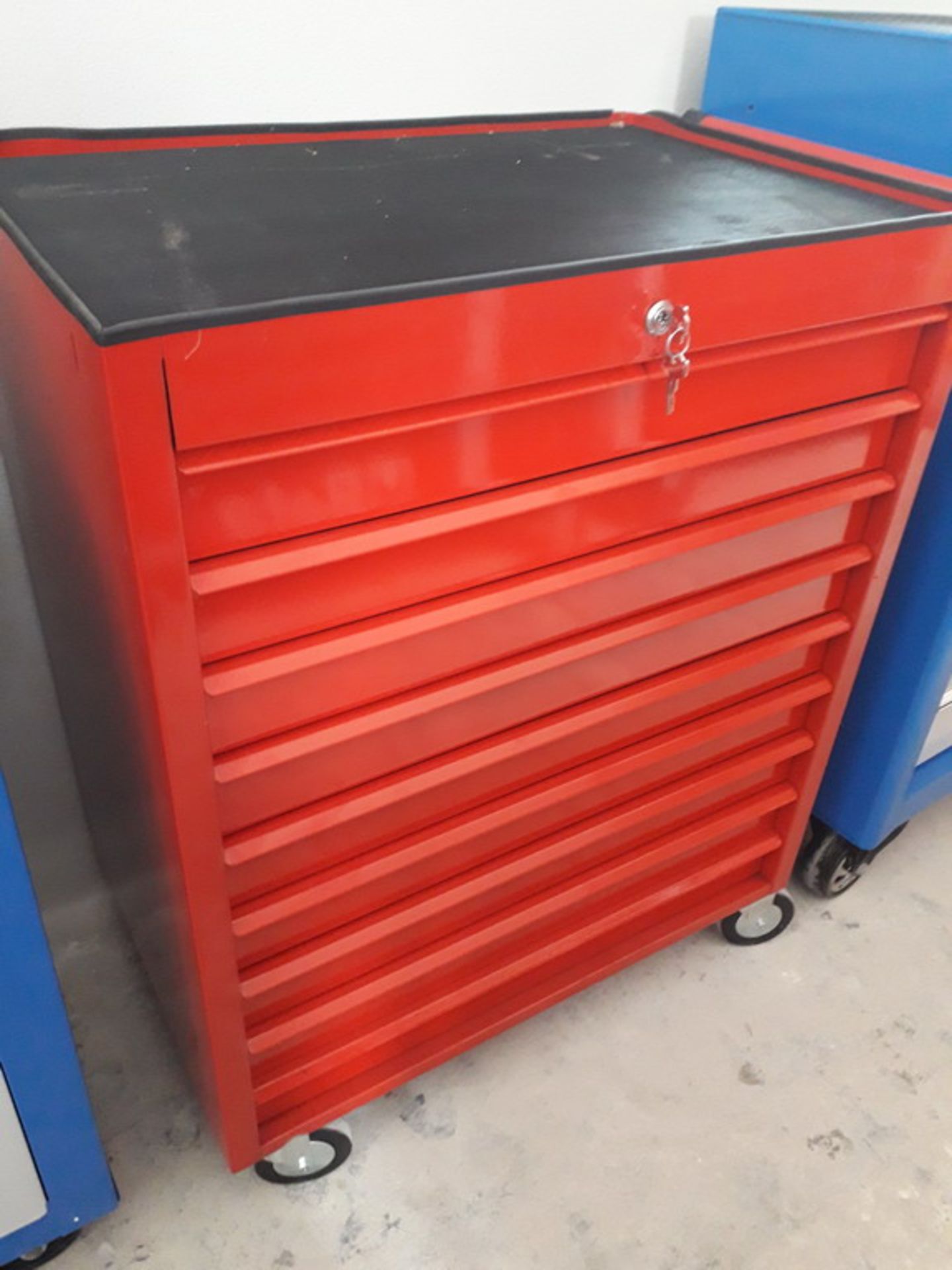 N. 18 (V.F. 930) CARRELLO ROSSO 9 CASSETTI