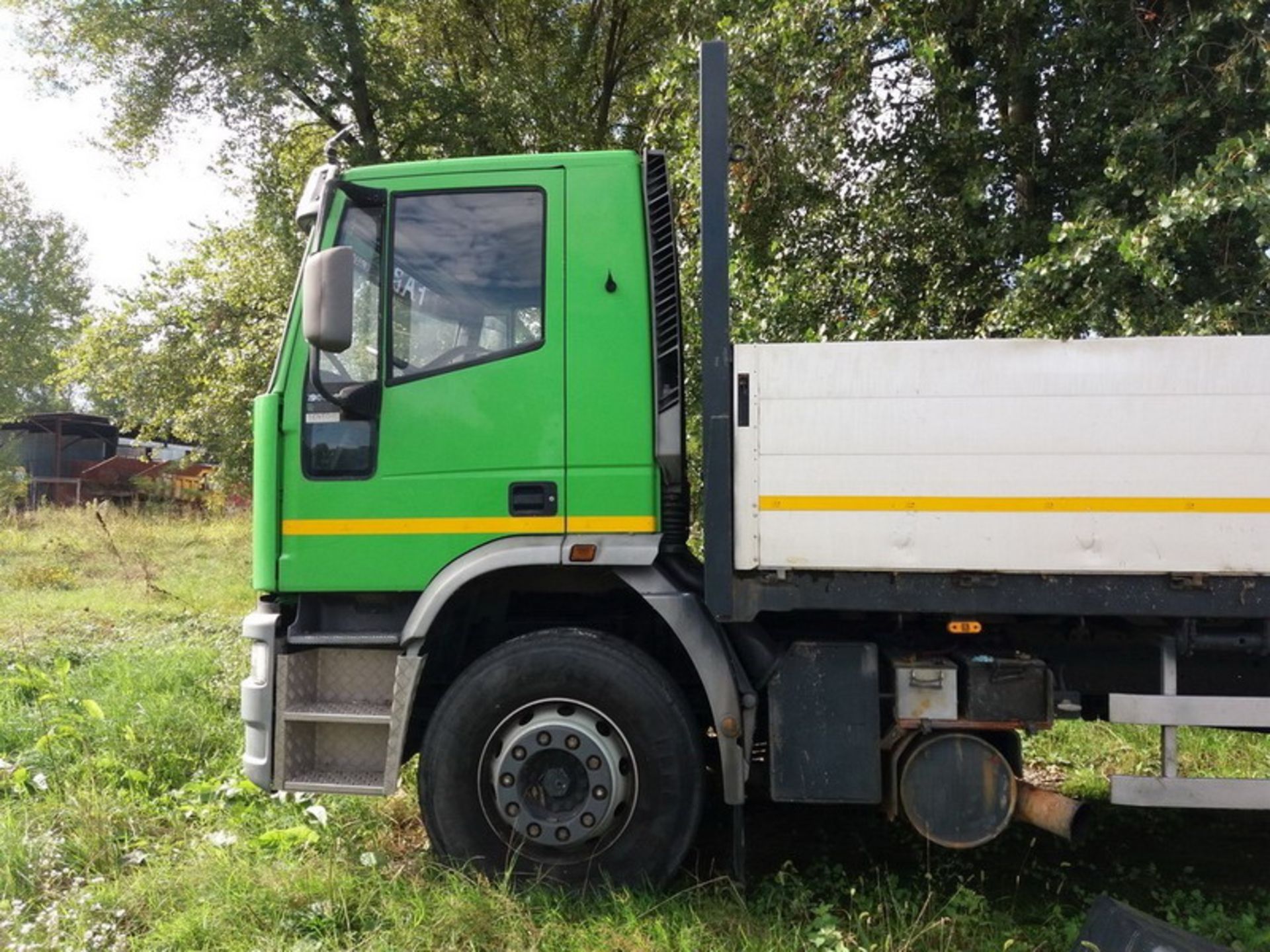 N. 37 (939 V.F. ) AUTOCARRO IVECO 190E30 TARGATA BX554DM ANNO 96 - Image 2 of 3