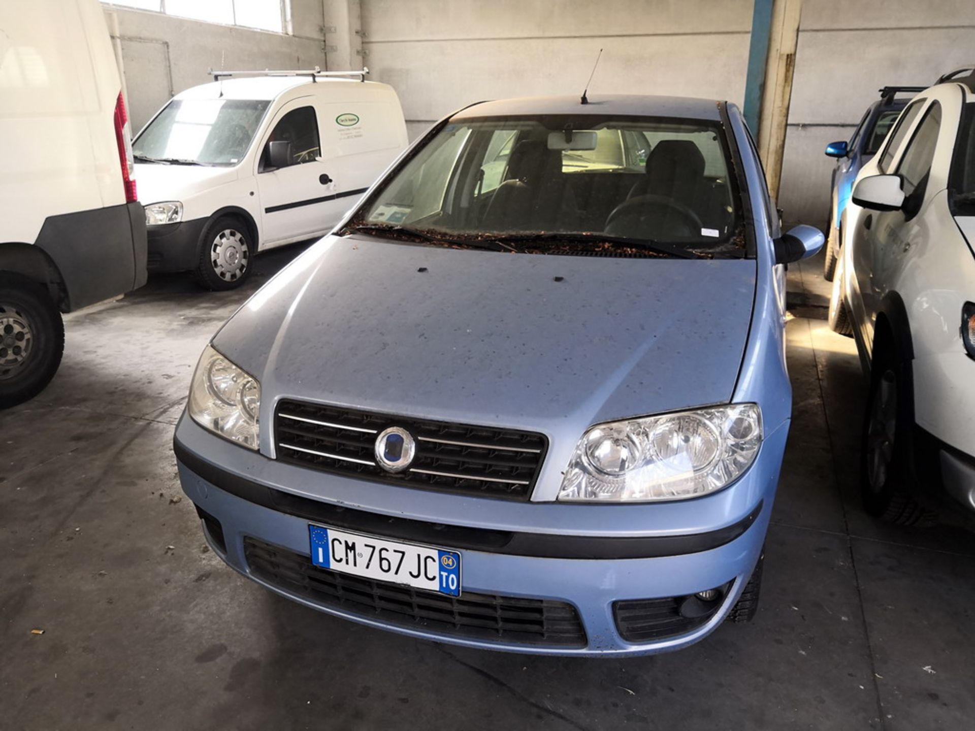 N. 4 (753 IVG FALLIMENTO) AUTOVETTURA FIAT PUNTO, BENZINA, ANNO 2004, TARGATA CM767JC