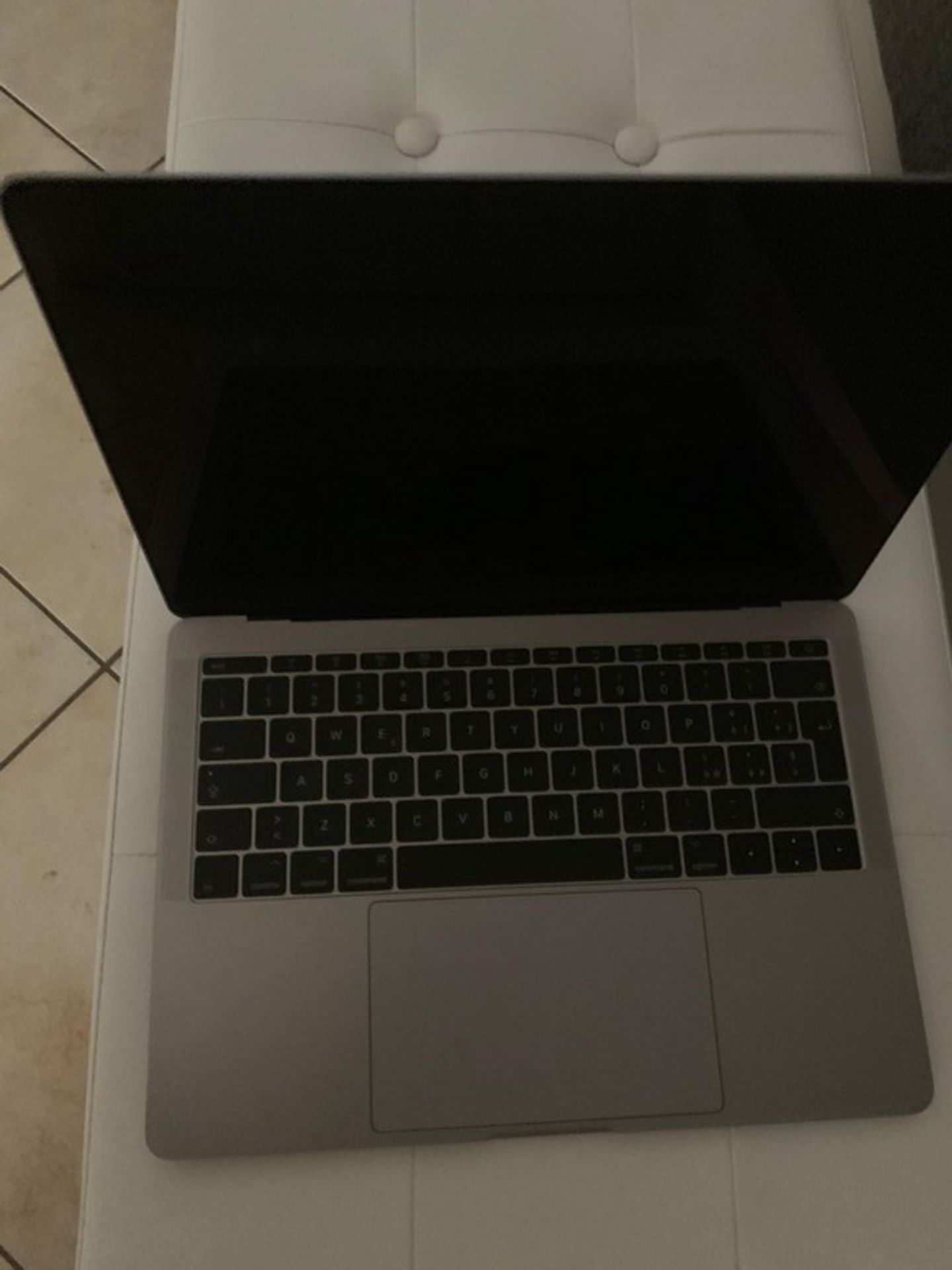 N. 81 (765 FALLIMENTO) MACBOOK PRO 13.3 MEMORIA 256 GB RAM 8 GB-- (BENI IN SAN