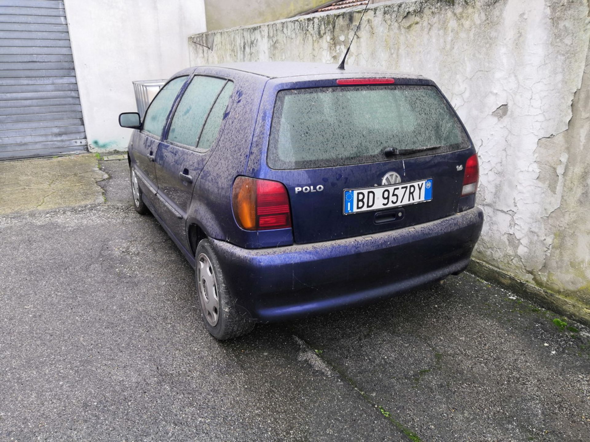 N. 3 (764 IVG FALLIMENTO) AUTOVETTURA VOLKSWAGEN POLO, ANNO 1999, BENZINA, TARGATO BD957RY,