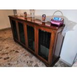 Credenza con 4 ante in vetro, cm. 200x49x110