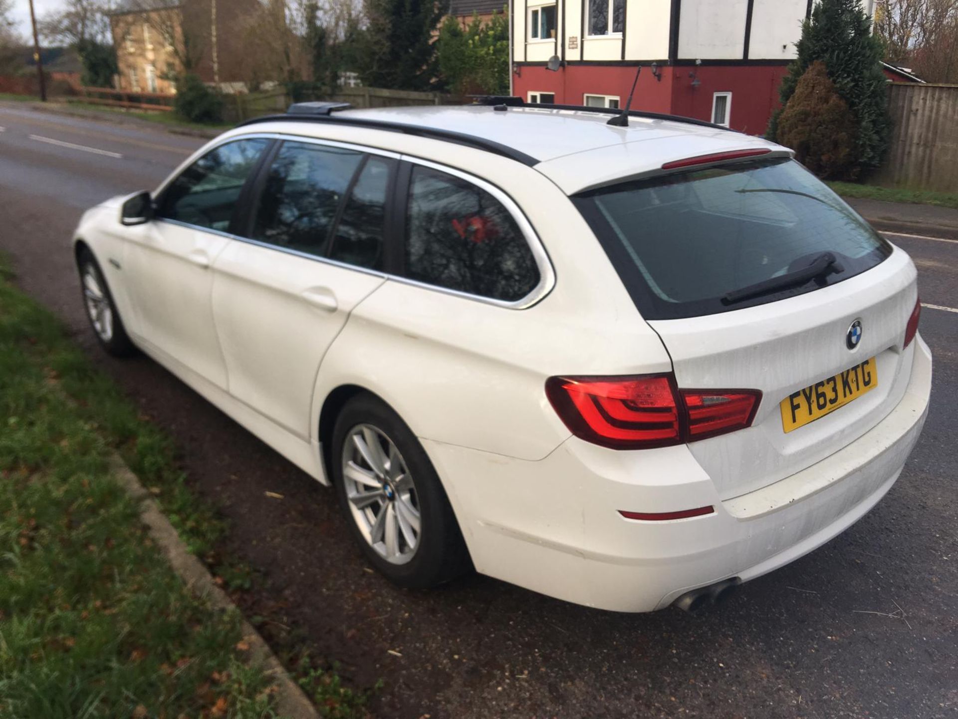 2013 BMW 530D SERIES DIESEL TOURING SE 5dr Step AUTOMATIC [Professional Media] - Image 6 of 16