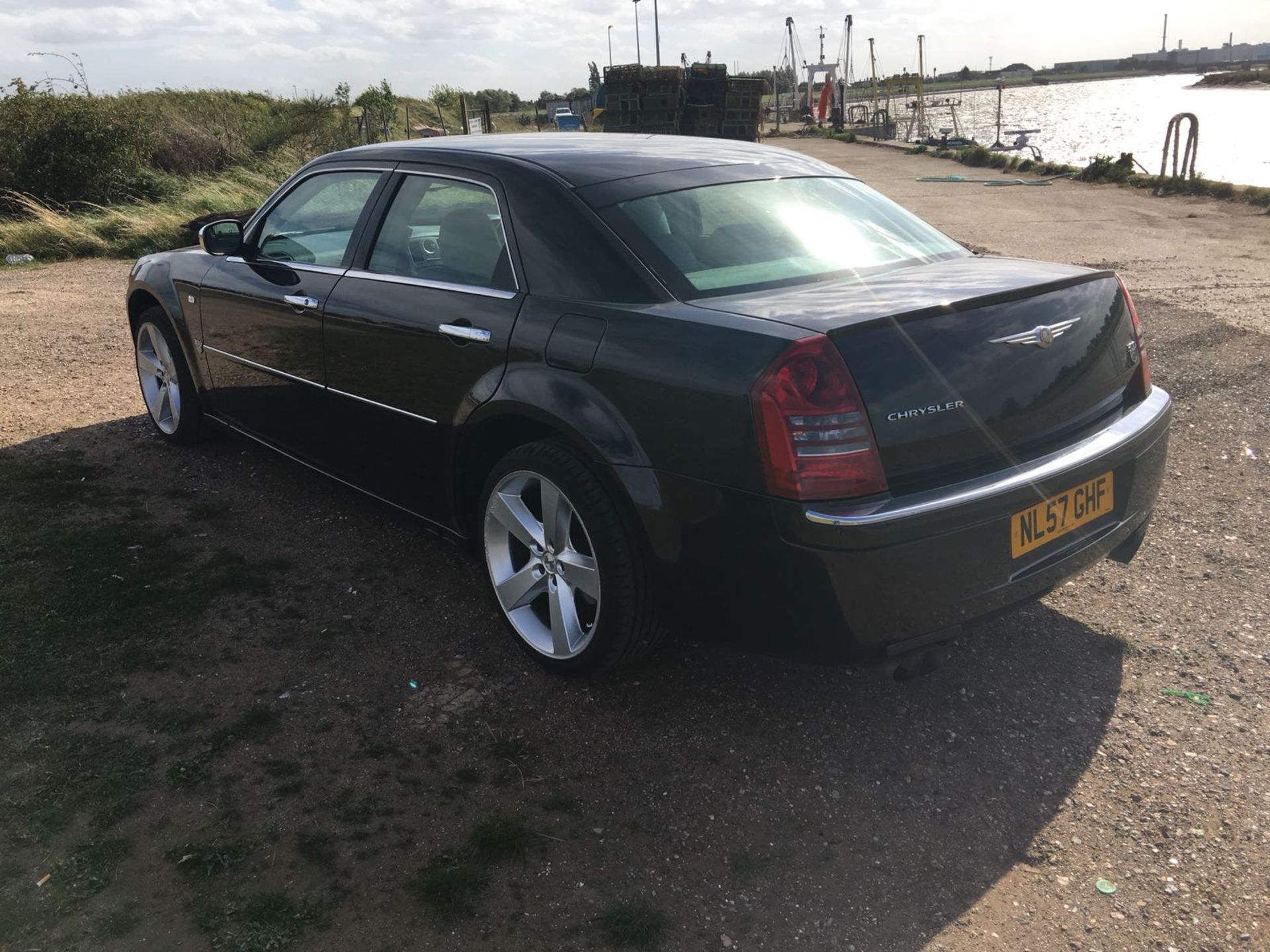 2007 CHRYSLER 300C CRD - Image 6 of 18