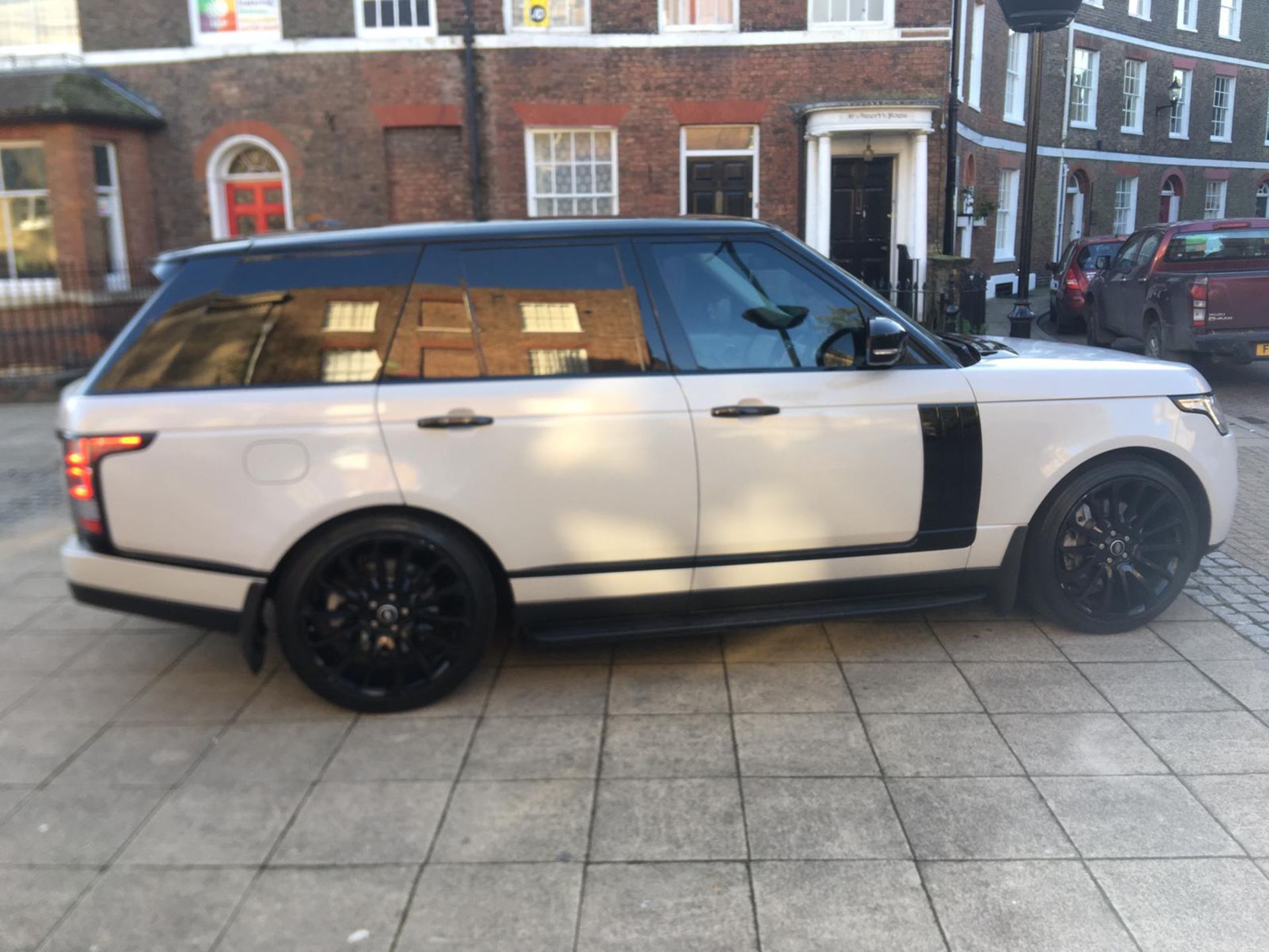 2015 RANGE ROVER VOGUE 4.4 DIESEL BLACK PACK **MANUFACTURES WARRANTY** - Image 8 of 19