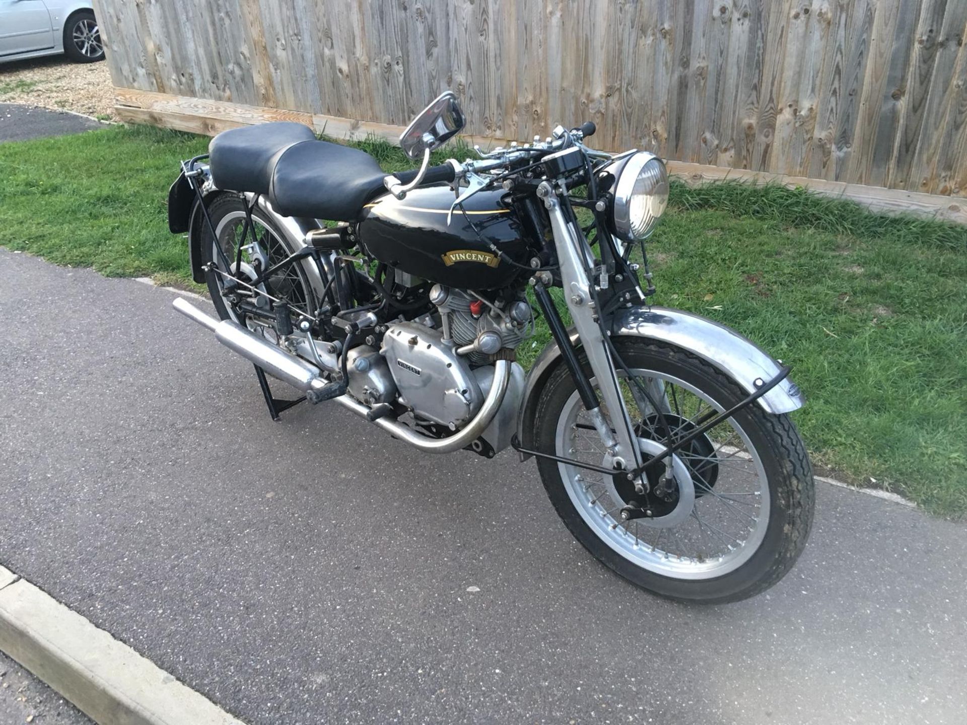 1951 VINCENT COMET MOTOR BIKE 500CC - Image 2 of 19