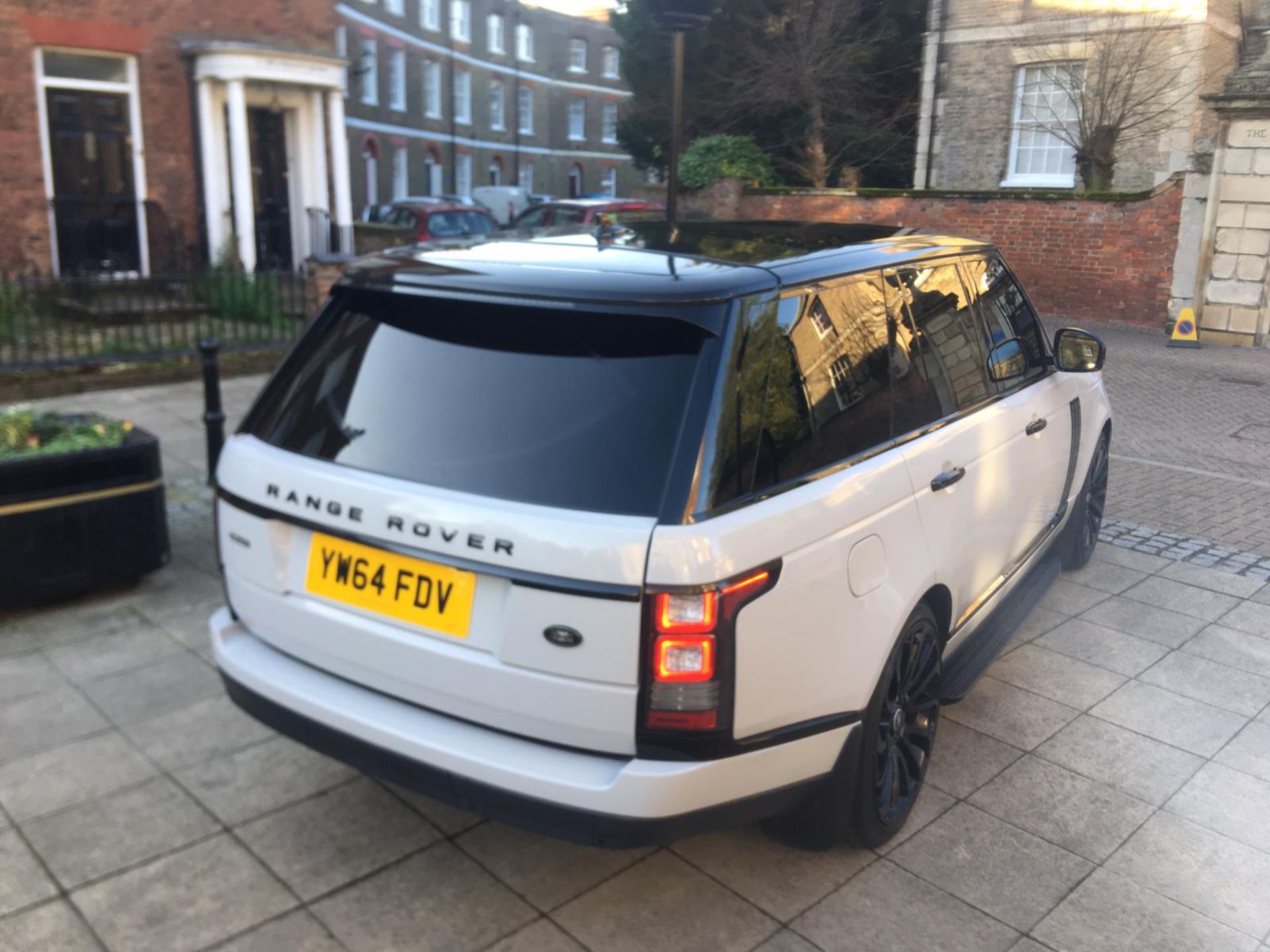 2015 RANGE ROVER VOGUE 4.4 DIESEL BLACK PACK **MANUFACTURES WARRANTY** - Image 6 of 19