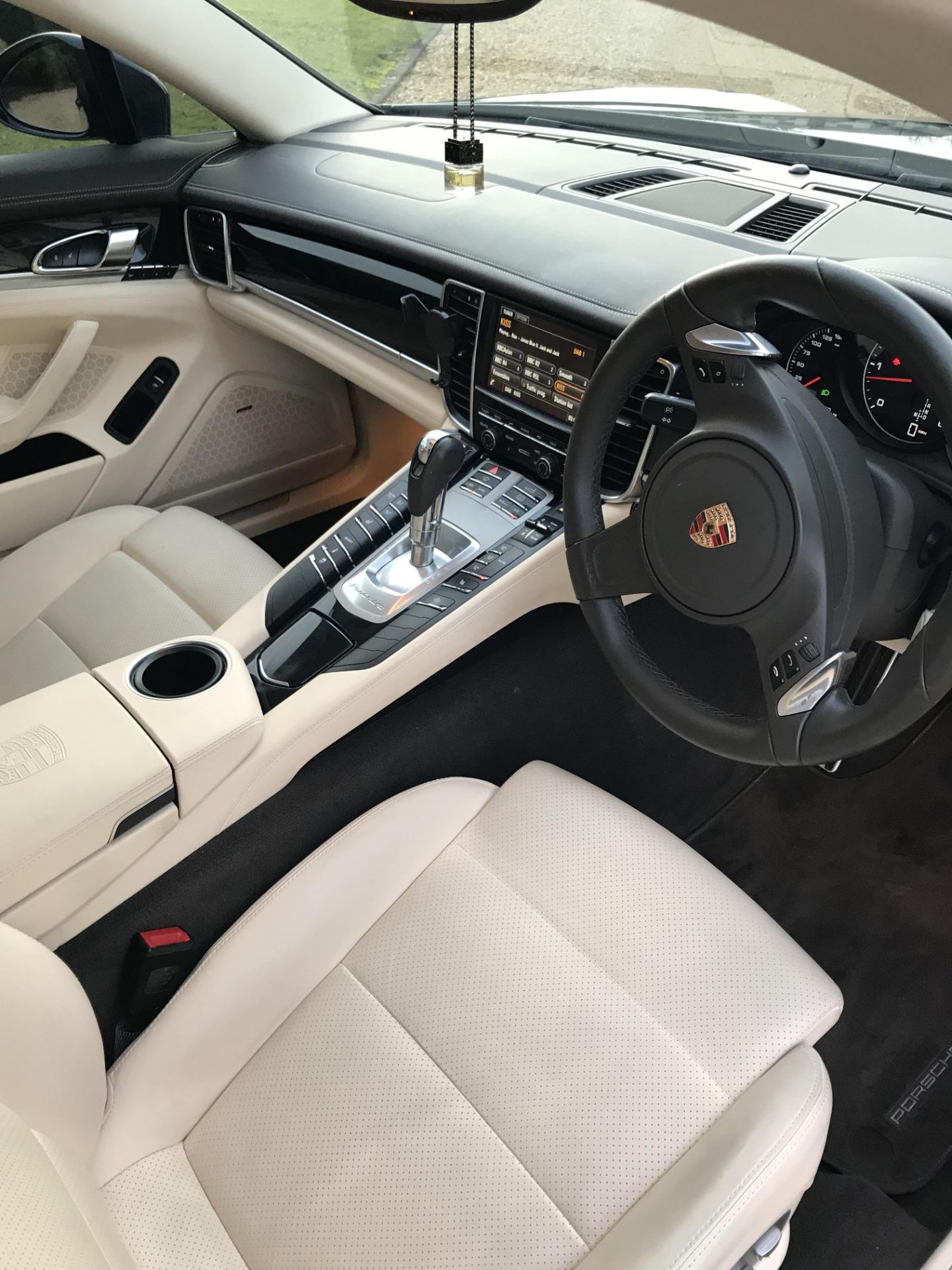 2015 PORSCHE PANAMERA S 3.0 V6 D 300 TRIPTRONIC S **FACELIFT MODEL** - Image 17 of 30